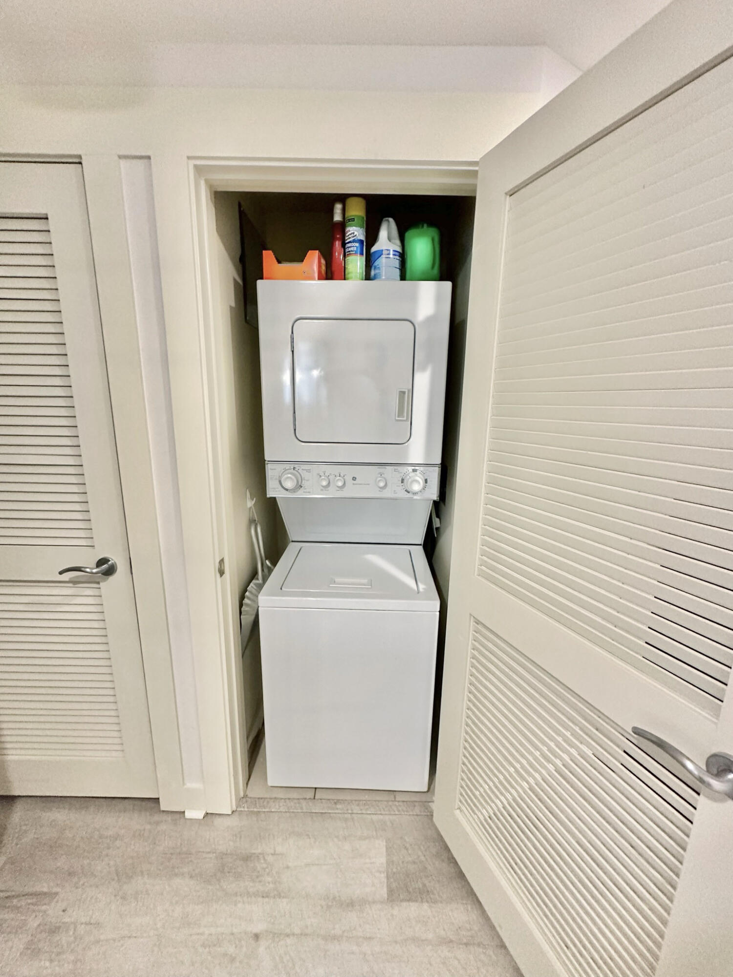 BAHIA CONDO - Residential