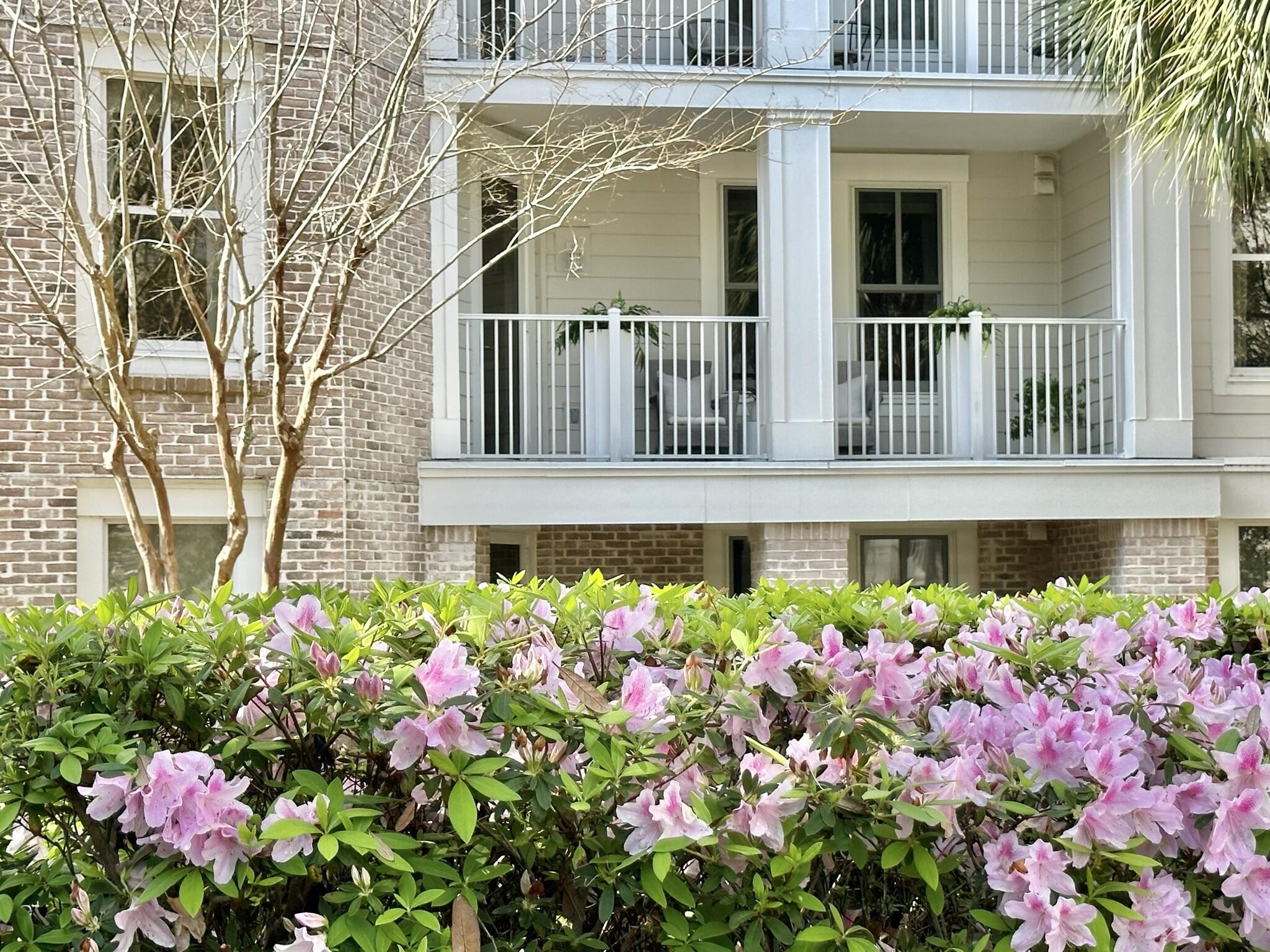 BAHIA CONDO - Residential