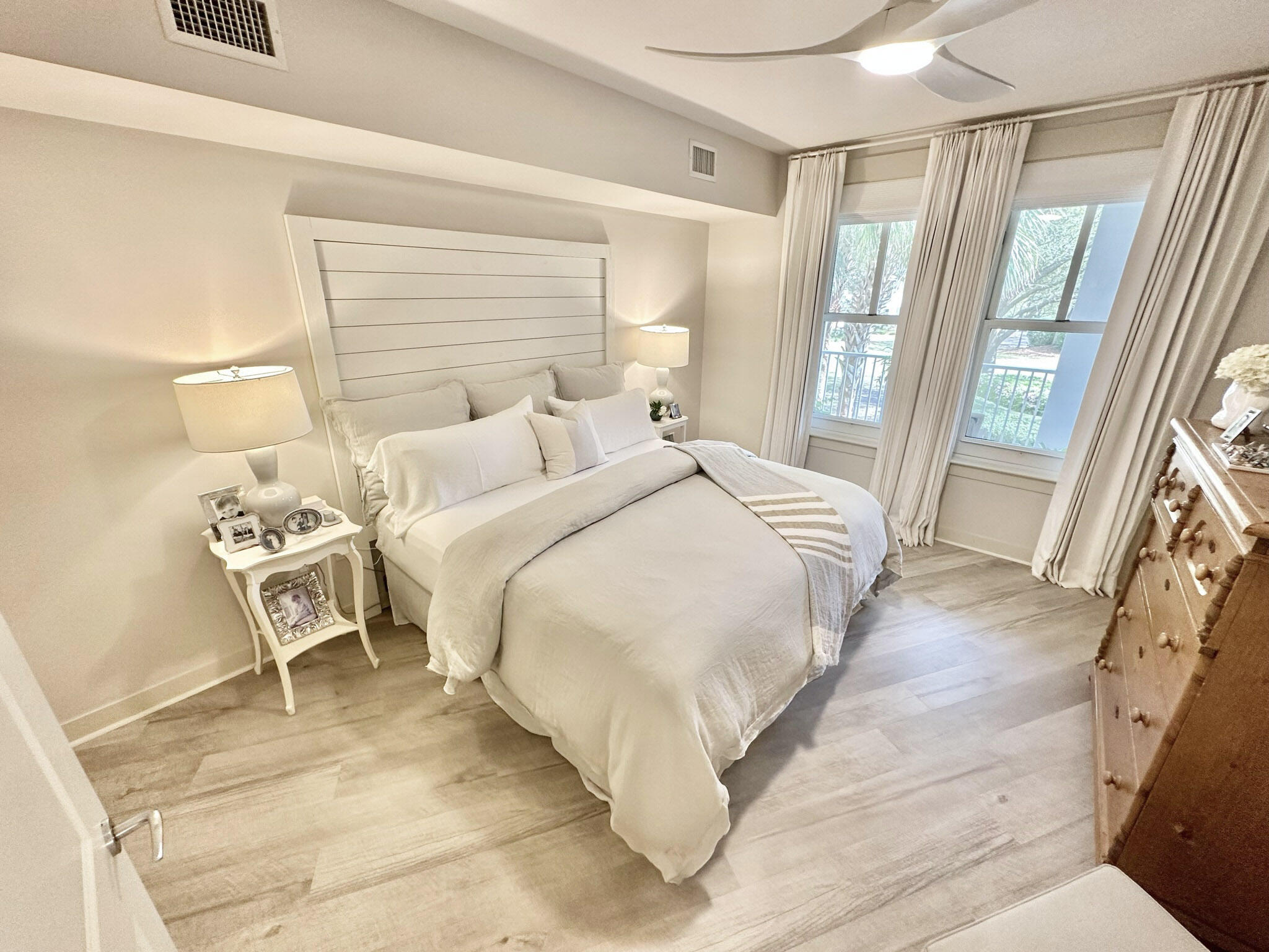 BAHIA CONDO - Residential