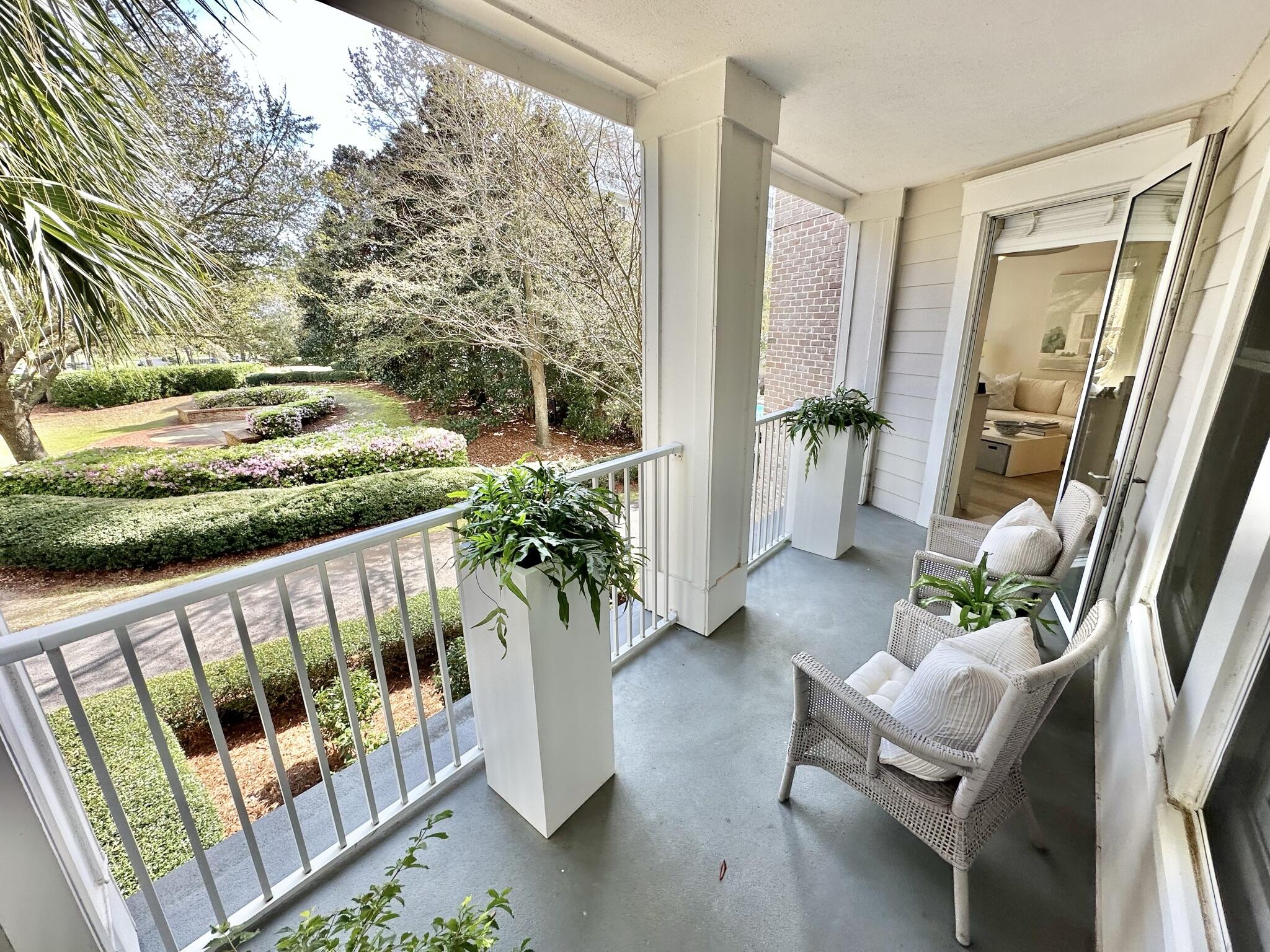 BAHIA CONDO - Residential