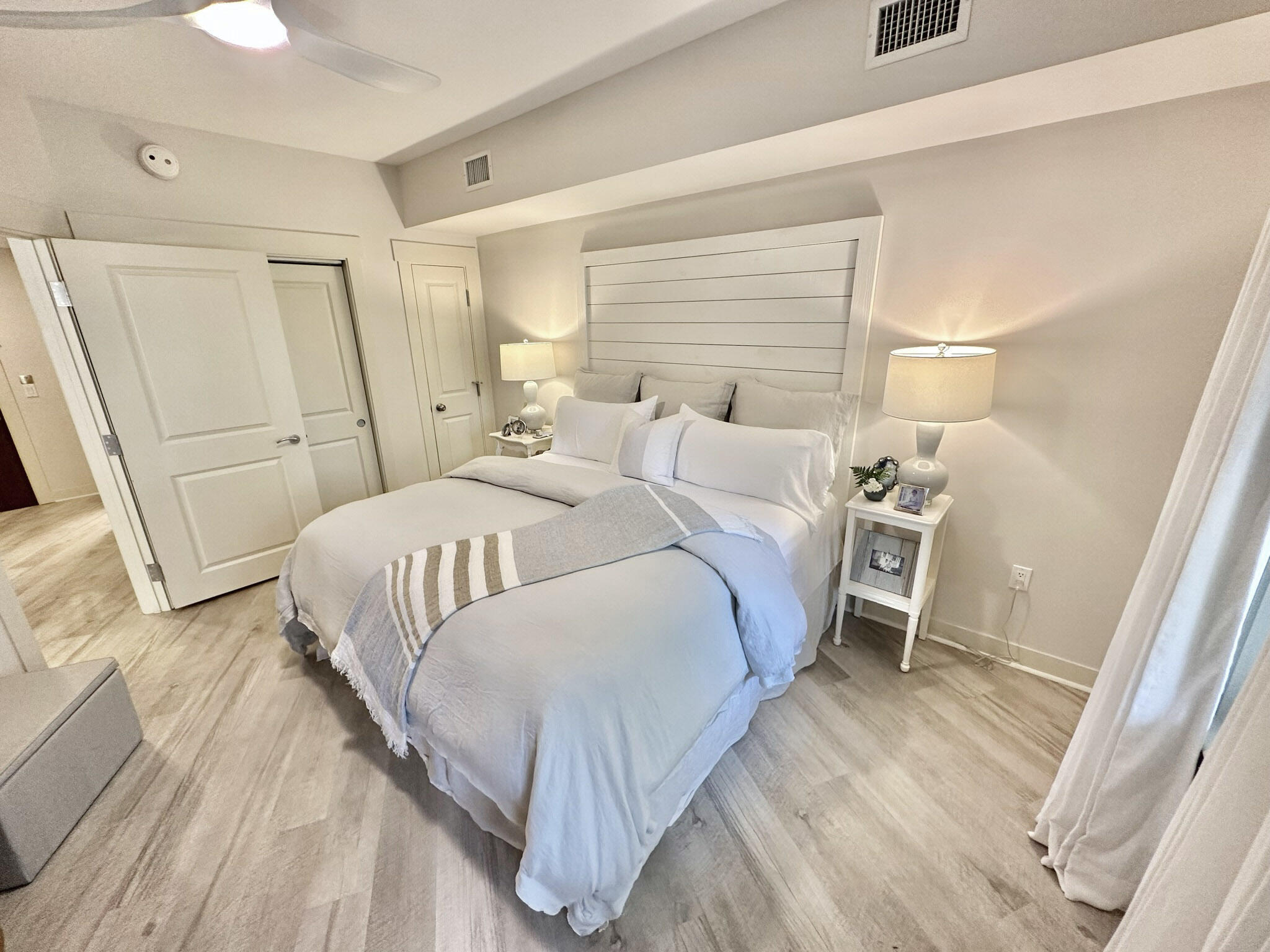 BAHIA CONDO - Residential