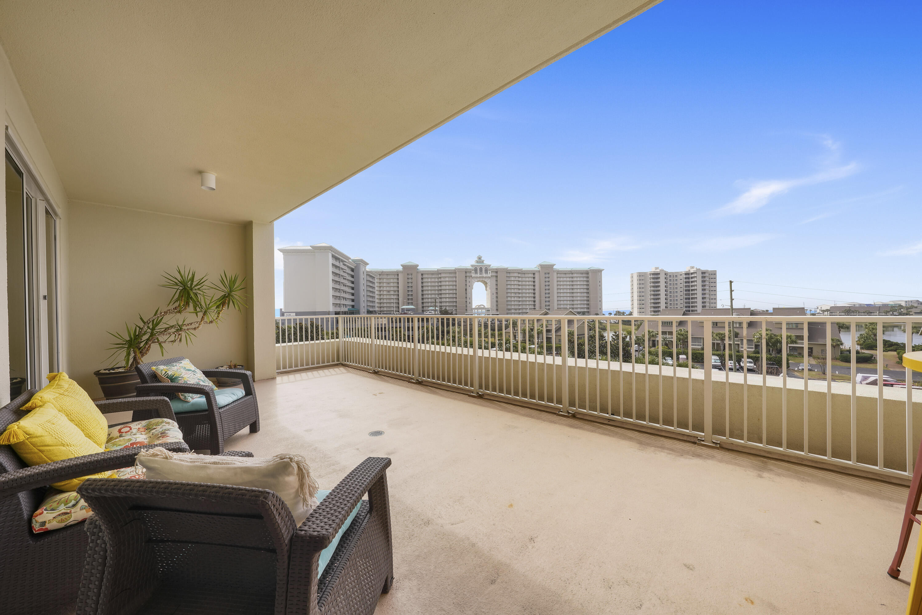 ARIEL DUNES II - Residential