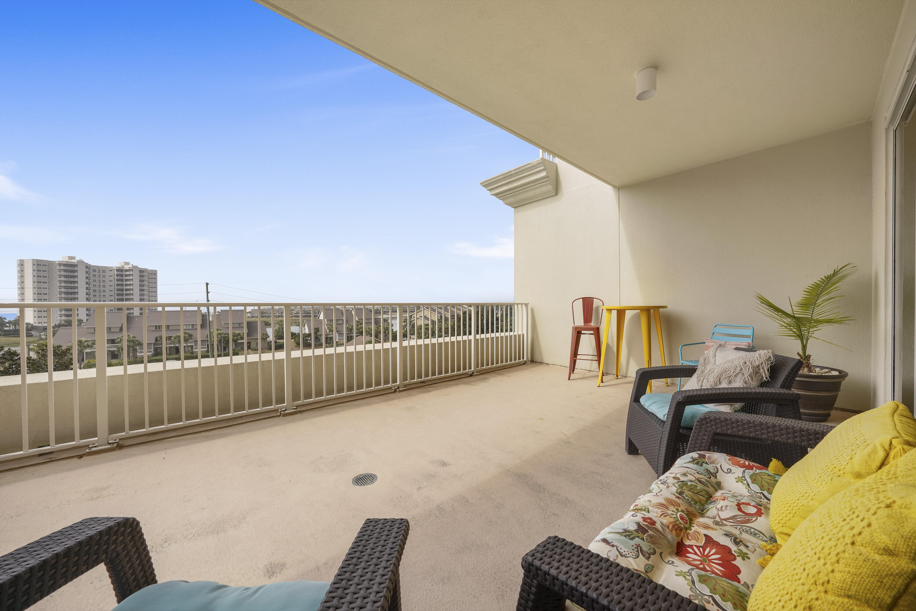 ARIEL DUNES II - Residential