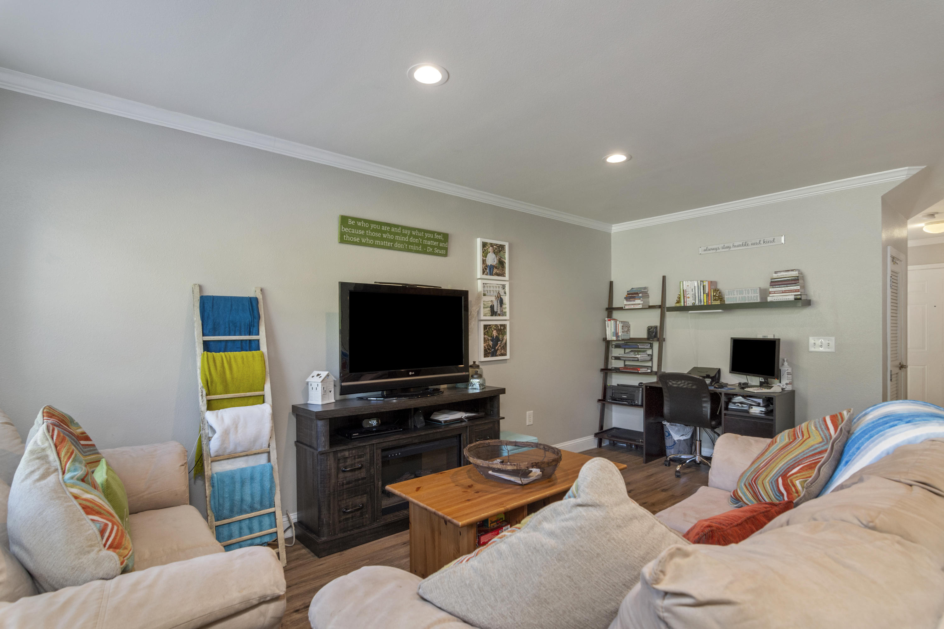 EAGLES LANDING S/D - Residential