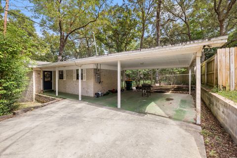 Photo of 411 Redwood Avenue, Niceville, FL 32578 (MLS # 986833)
