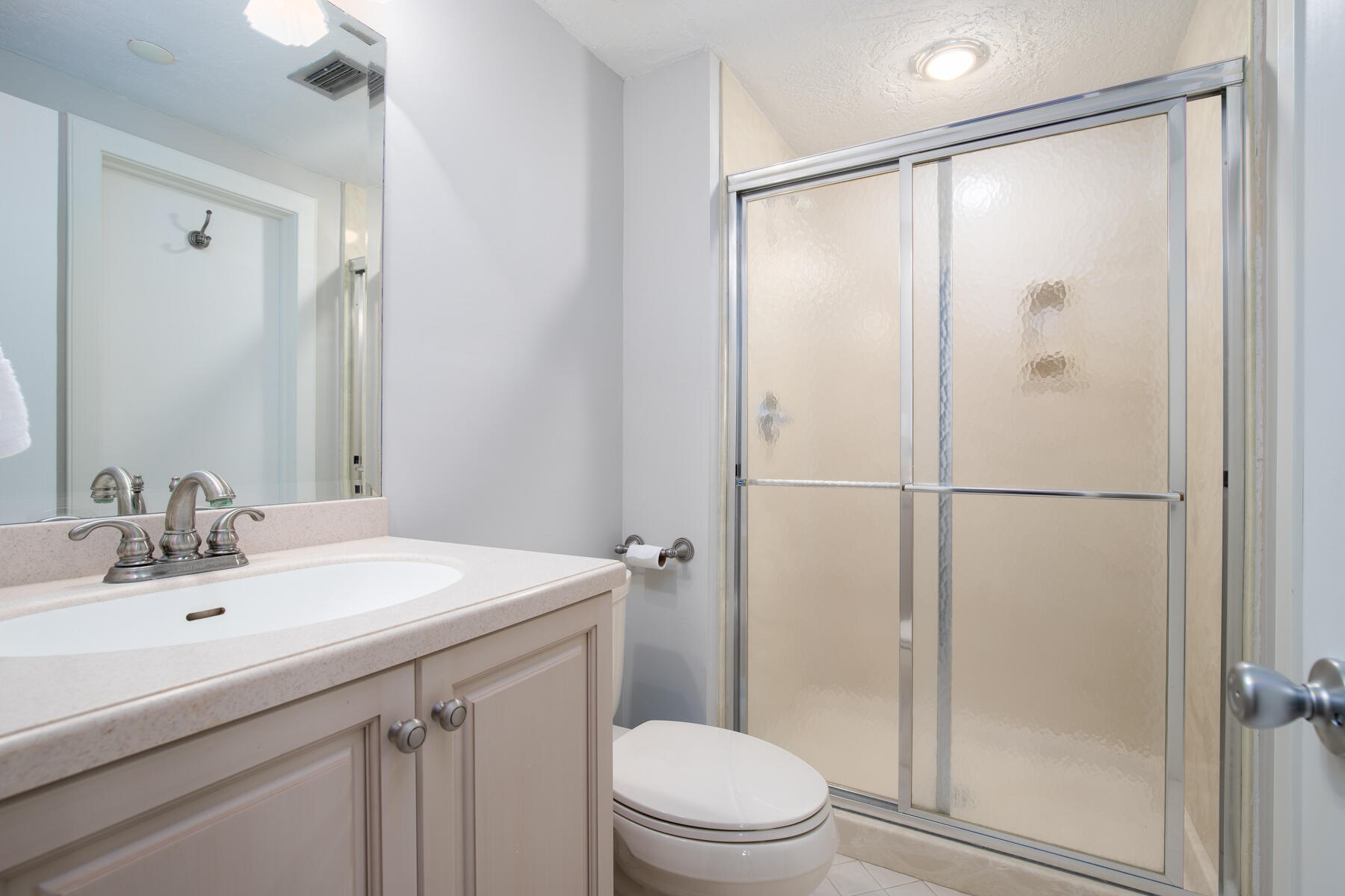 200 WEST - Residential