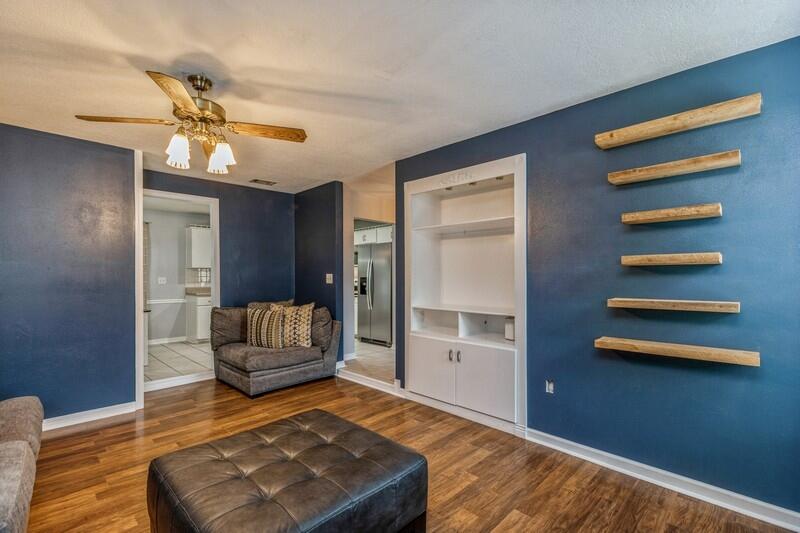 COUNTRYVIEW ESTATES - Residential