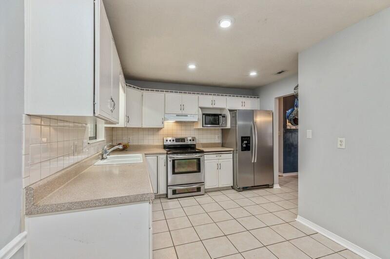 COUNTRYVIEW ESTATES - Residential