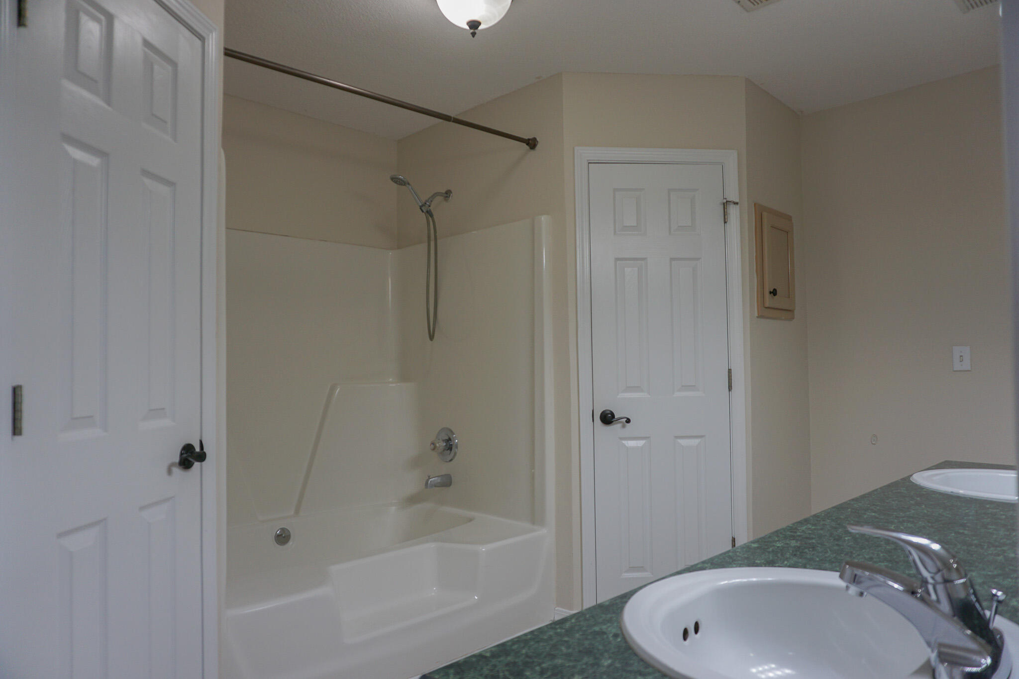 ANTIOCH ESTATES S/D - Residential Lease