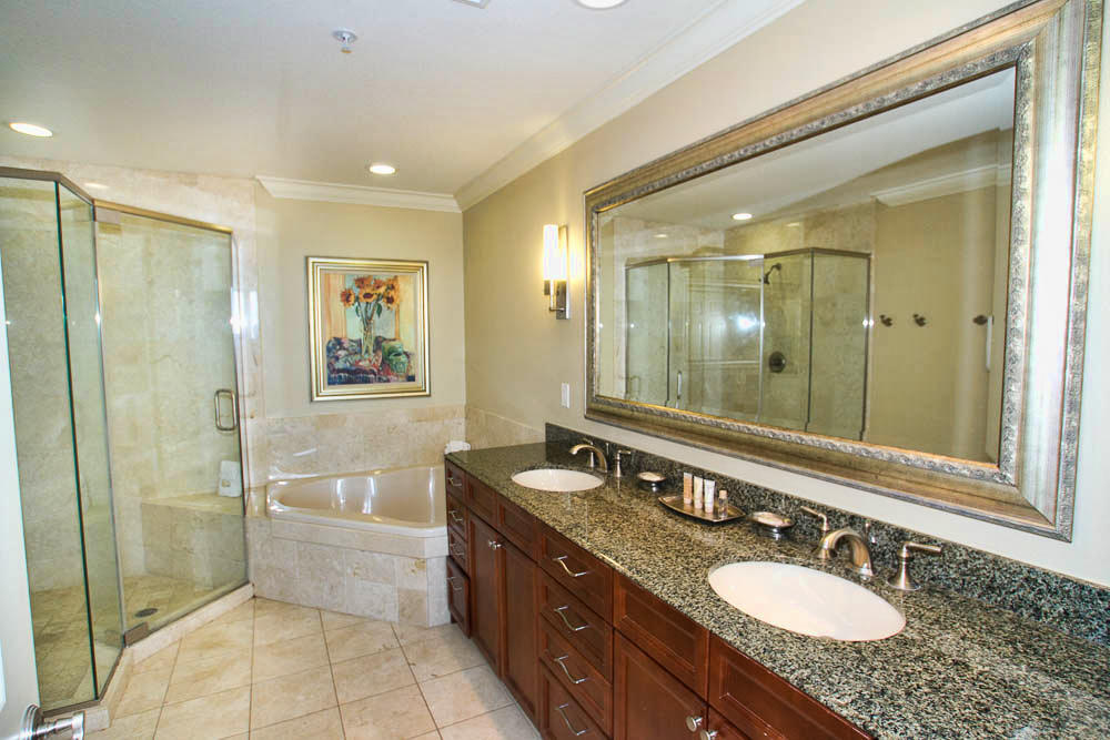 EMERALD GRANDE - Residential