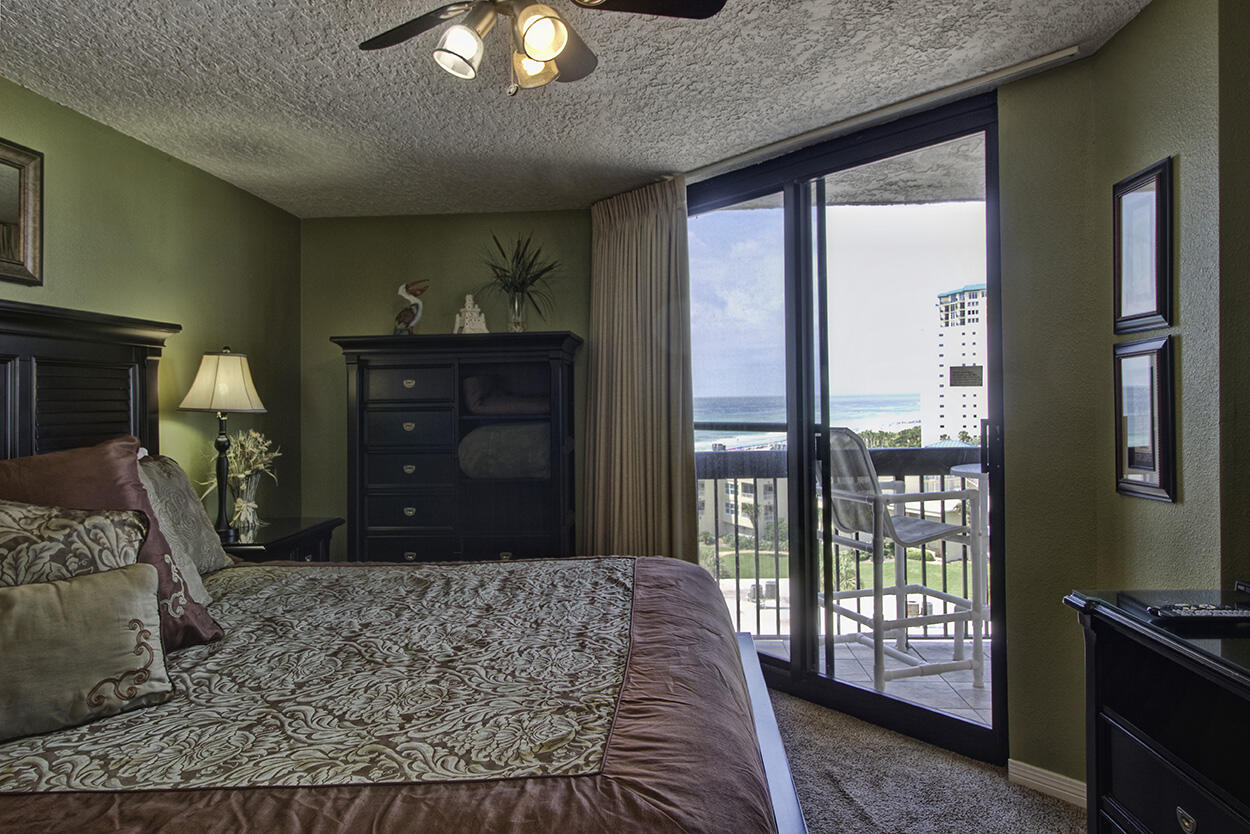 SUNDESTIN INTERNATIONAL CONDO - Residential