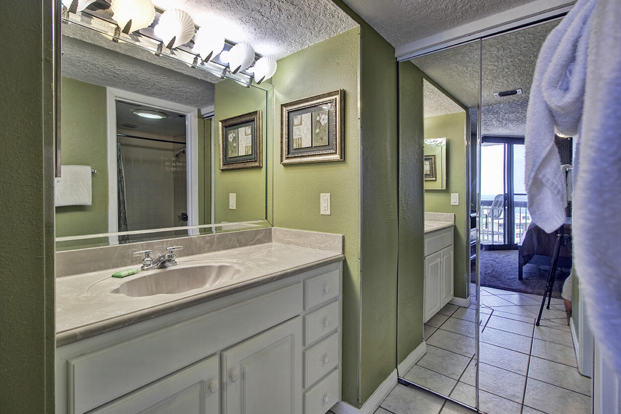 SUNDESTIN INTERNATIONAL CONDO - Residential