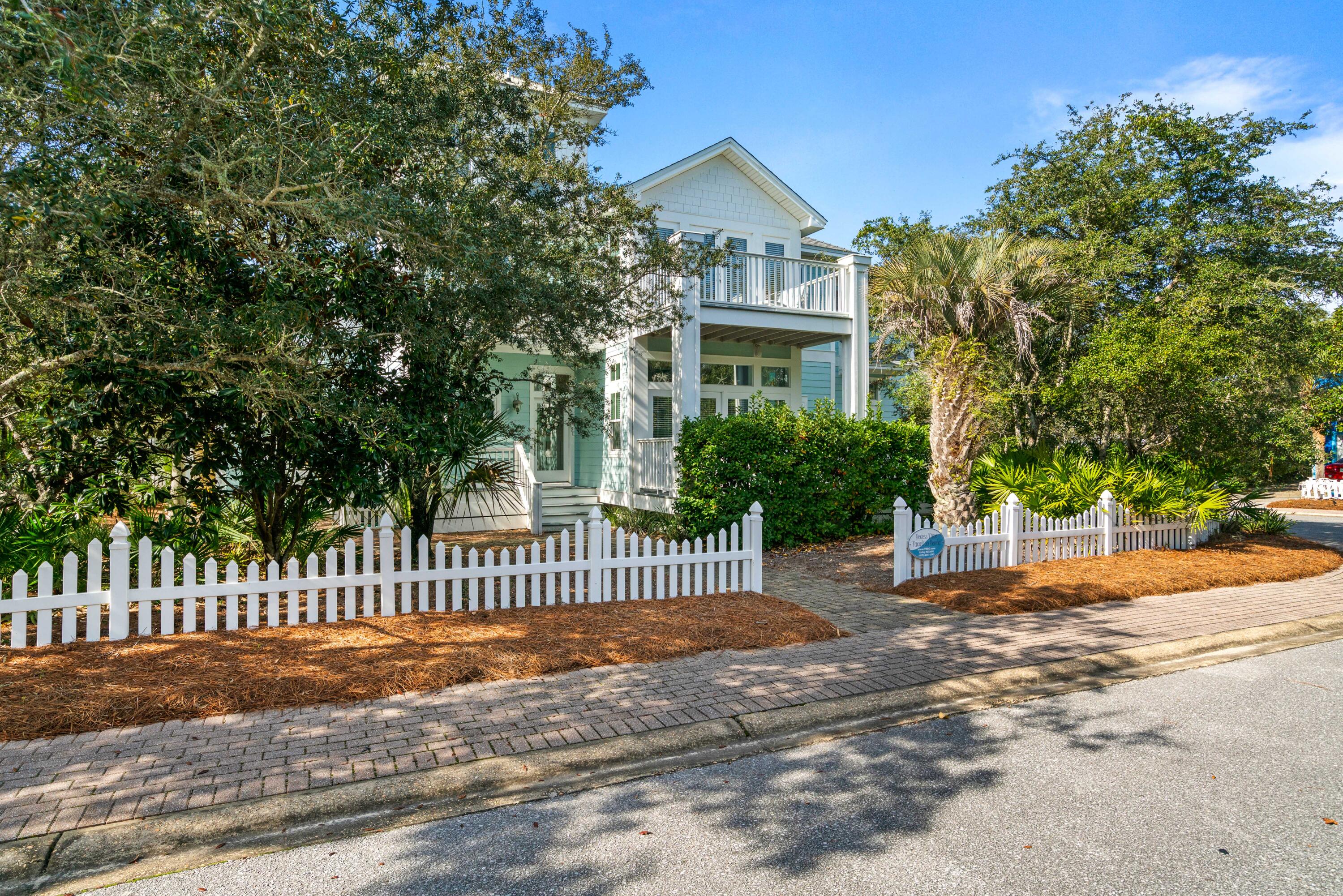 OLD FLORIDA BEACH - Residential Lease