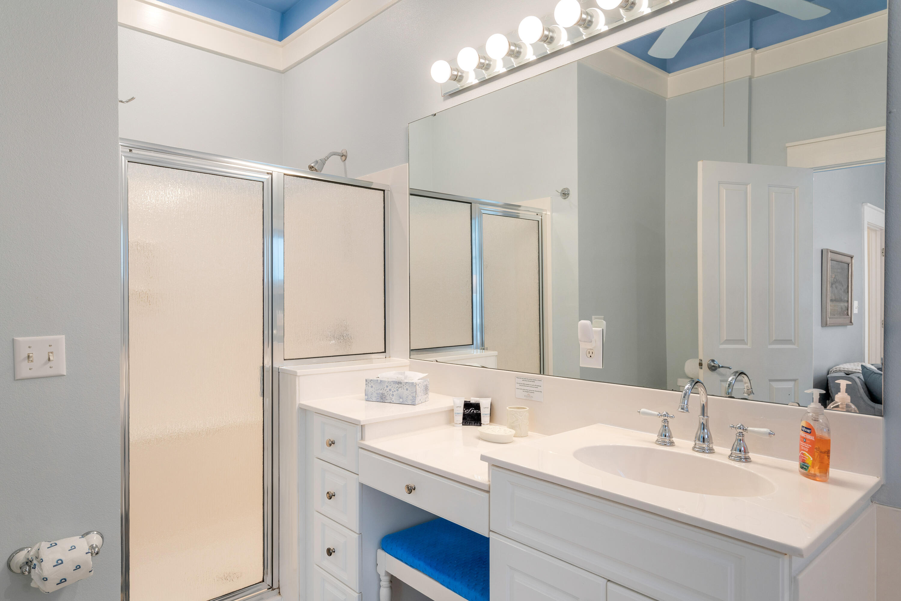 OLD FLORIDA BEACH - Residential Lease