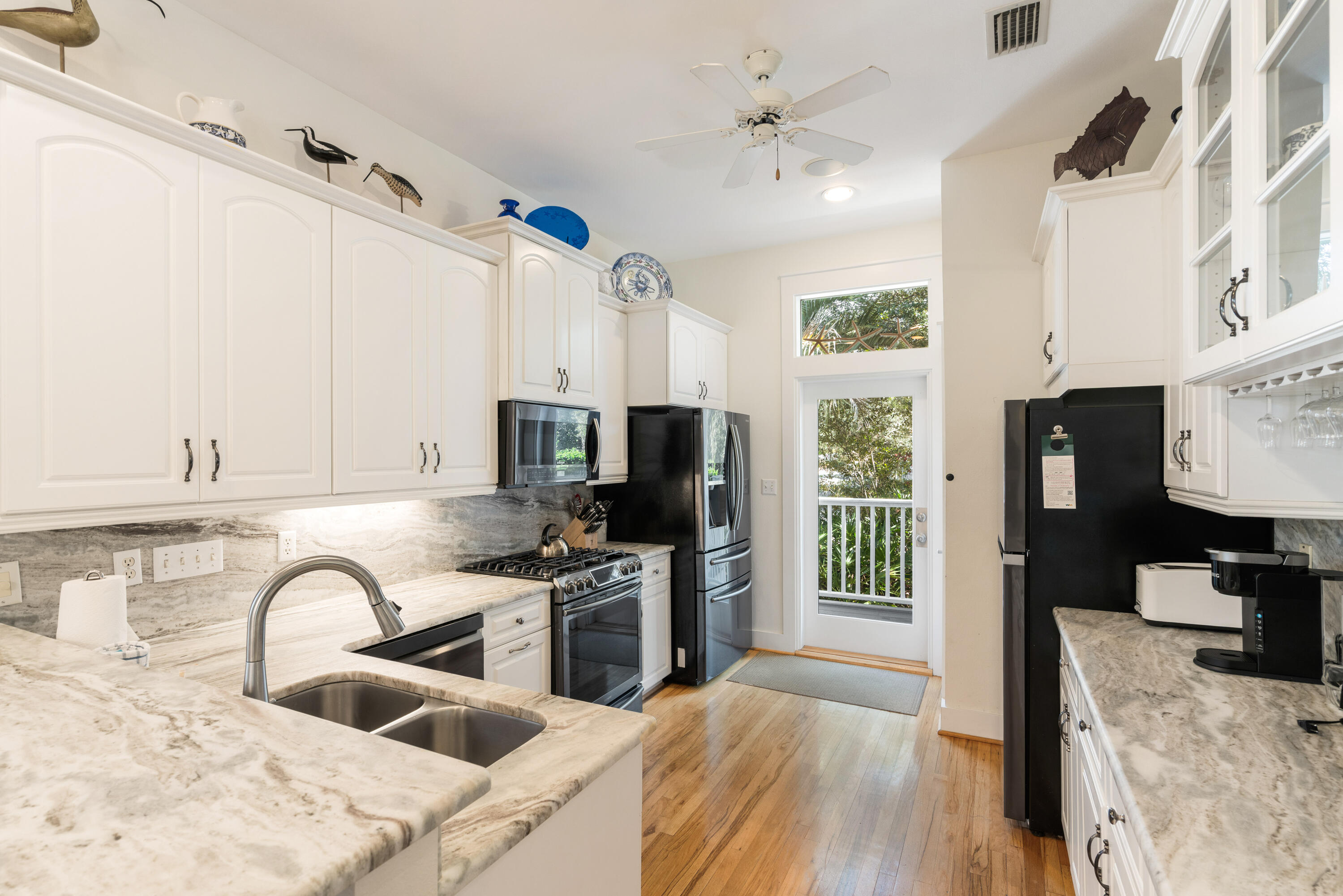 OLD FLORIDA BEACH - Residential Lease