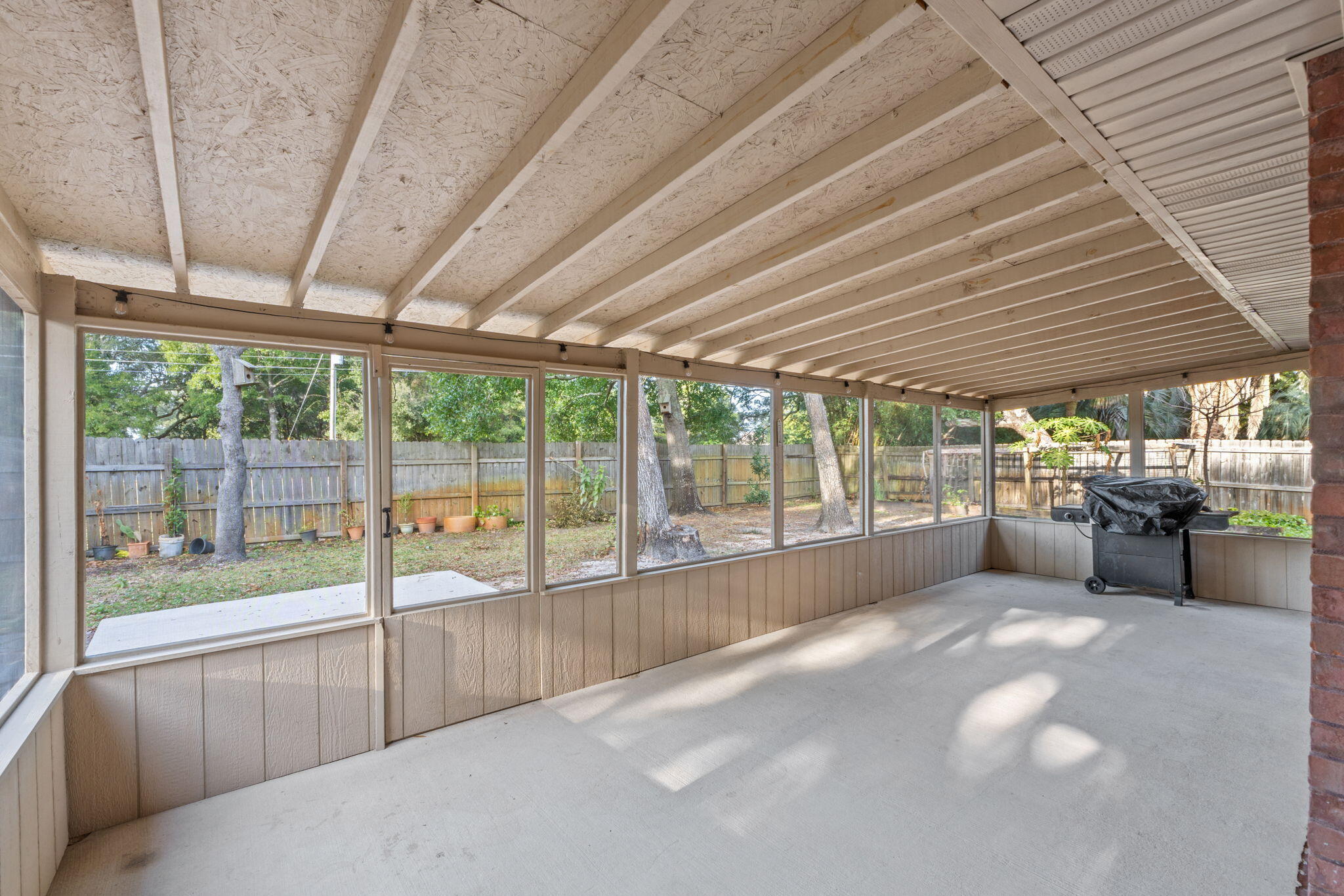 MELISSA OAKS - Residential