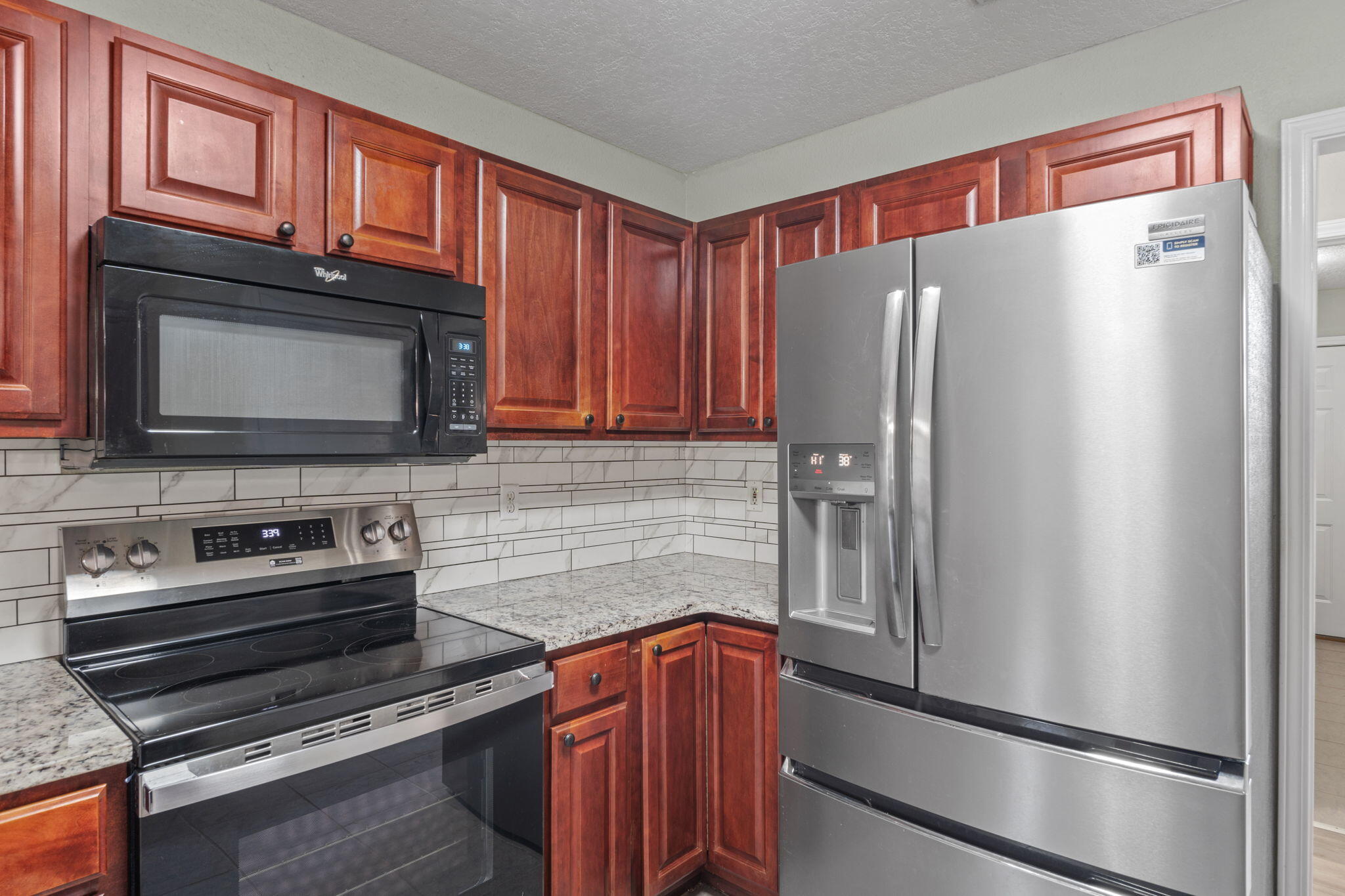 MELISSA OAKS - Residential