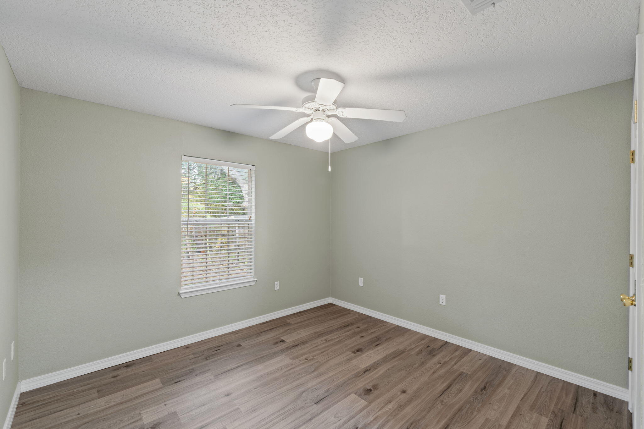 MELISSA OAKS - Residential