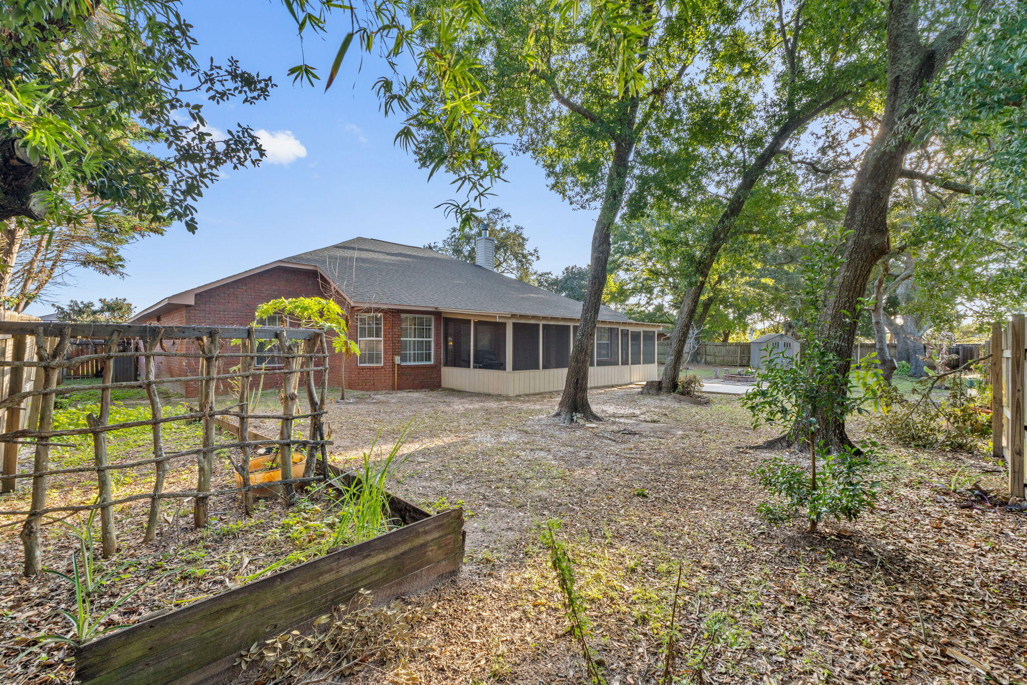 MELISSA OAKS - Residential