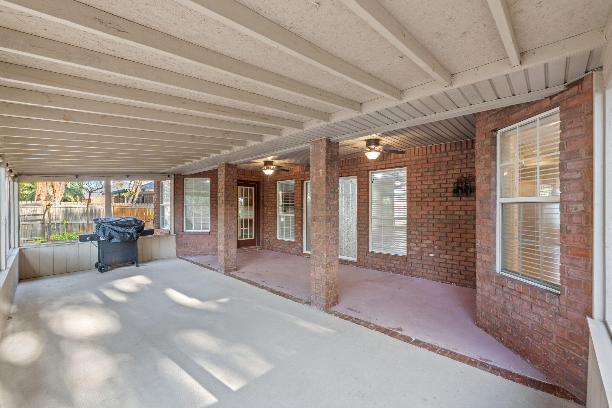 MELISSA OAKS - Residential