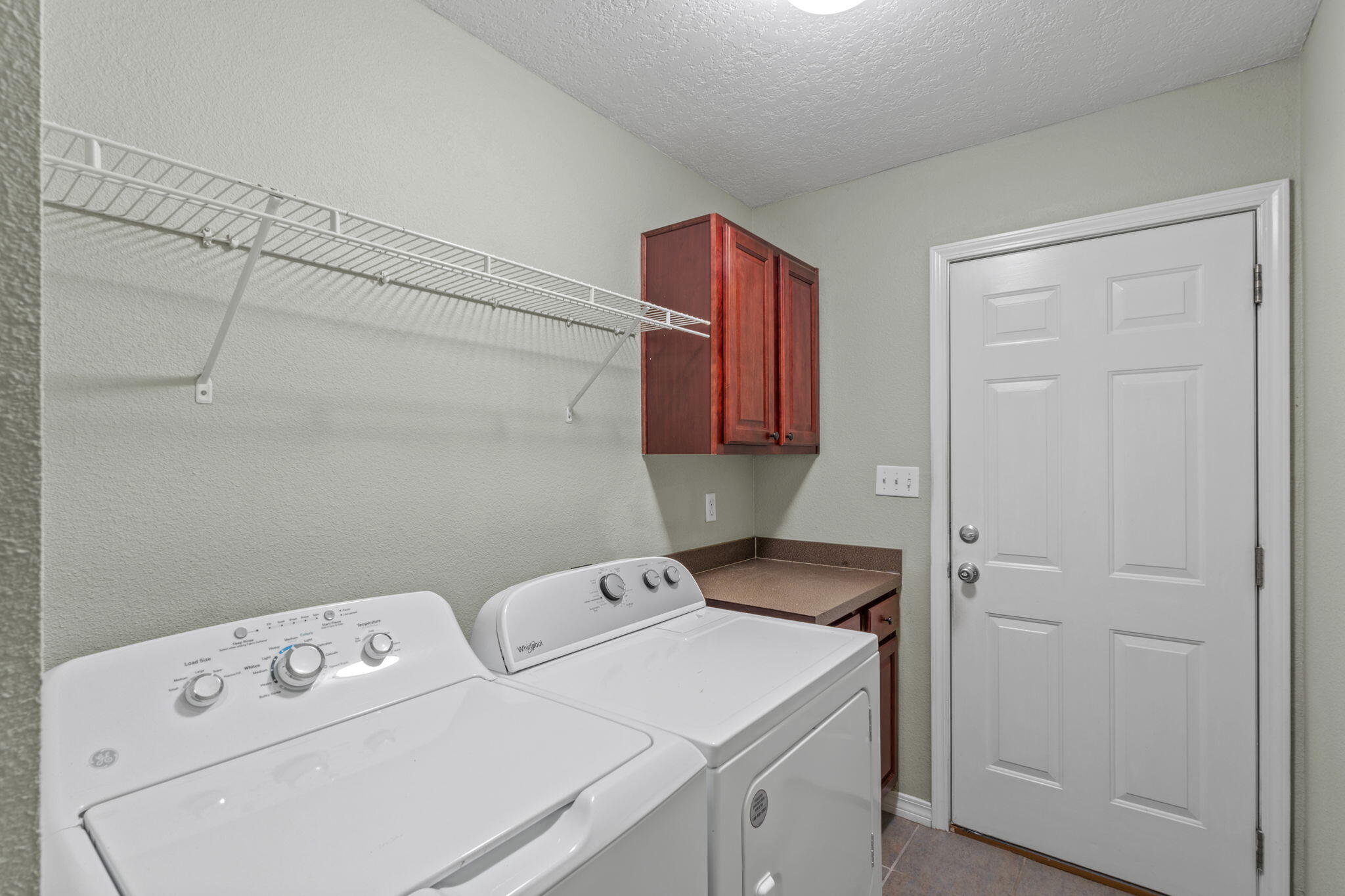 MELISSA OAKS - Residential