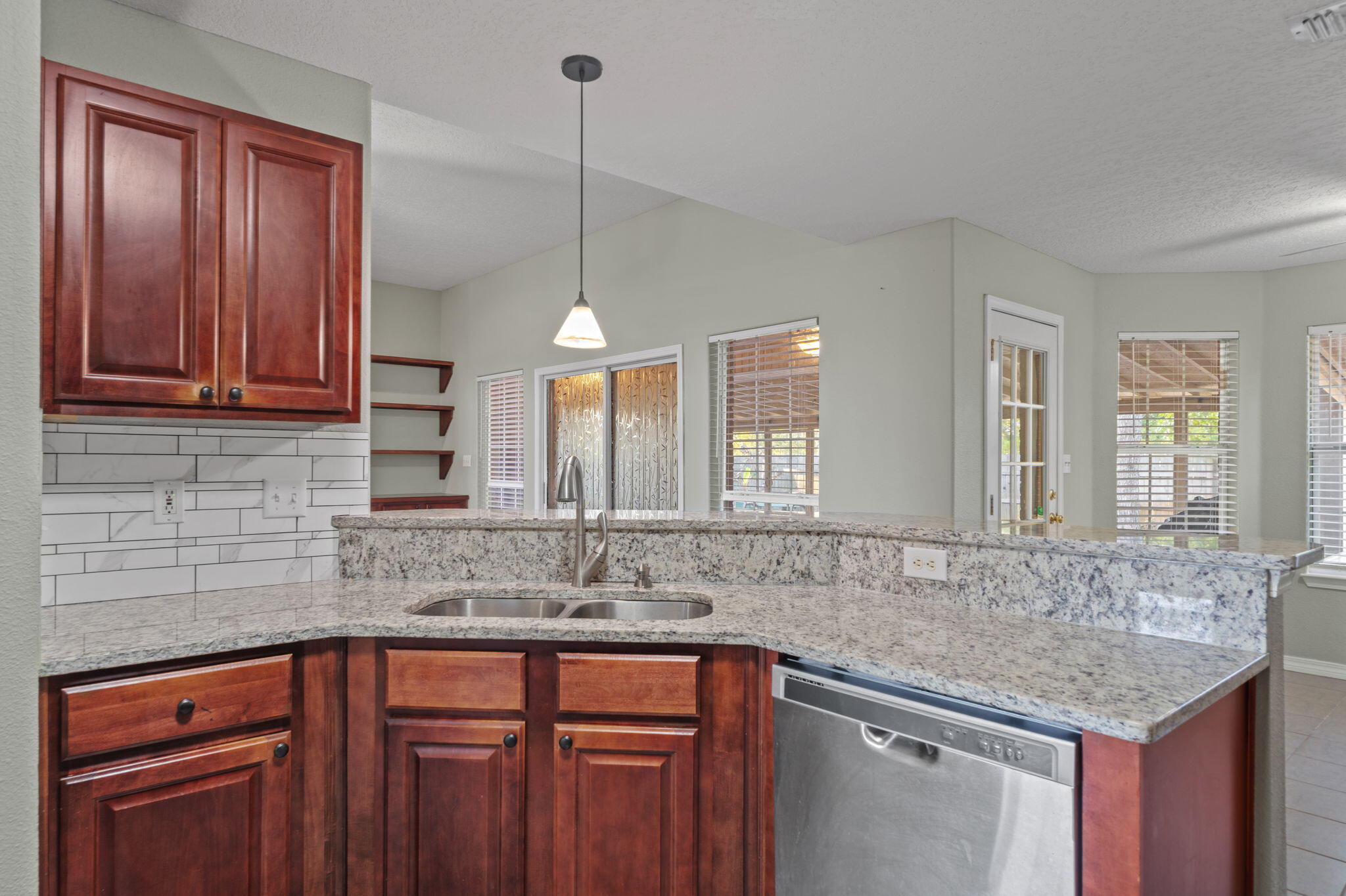 MELISSA OAKS - Residential