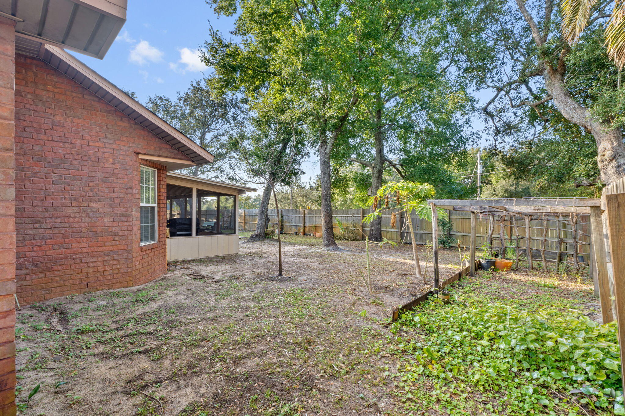 MELISSA OAKS - Residential