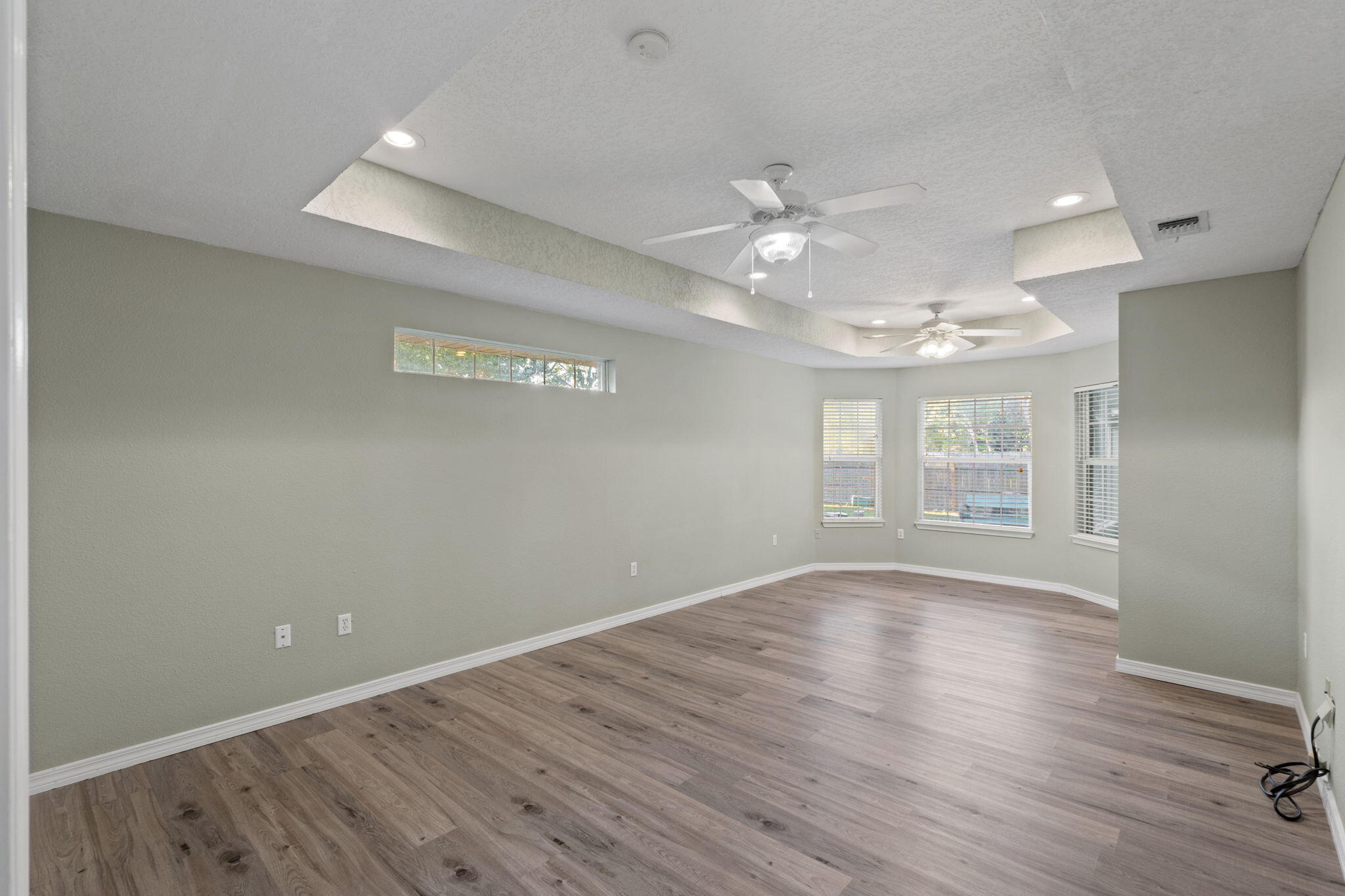 MELISSA OAKS - Residential