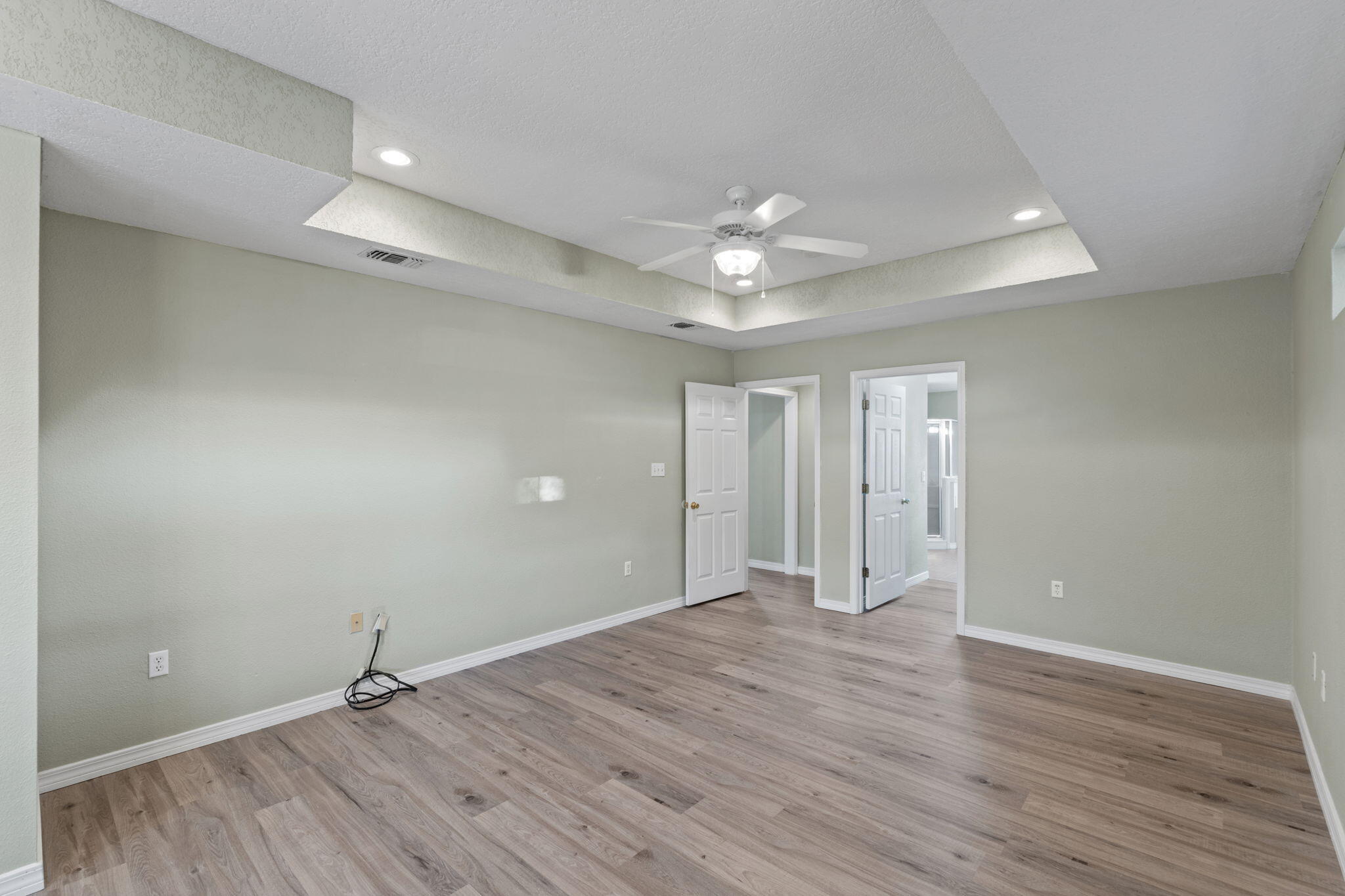 MELISSA OAKS - Residential