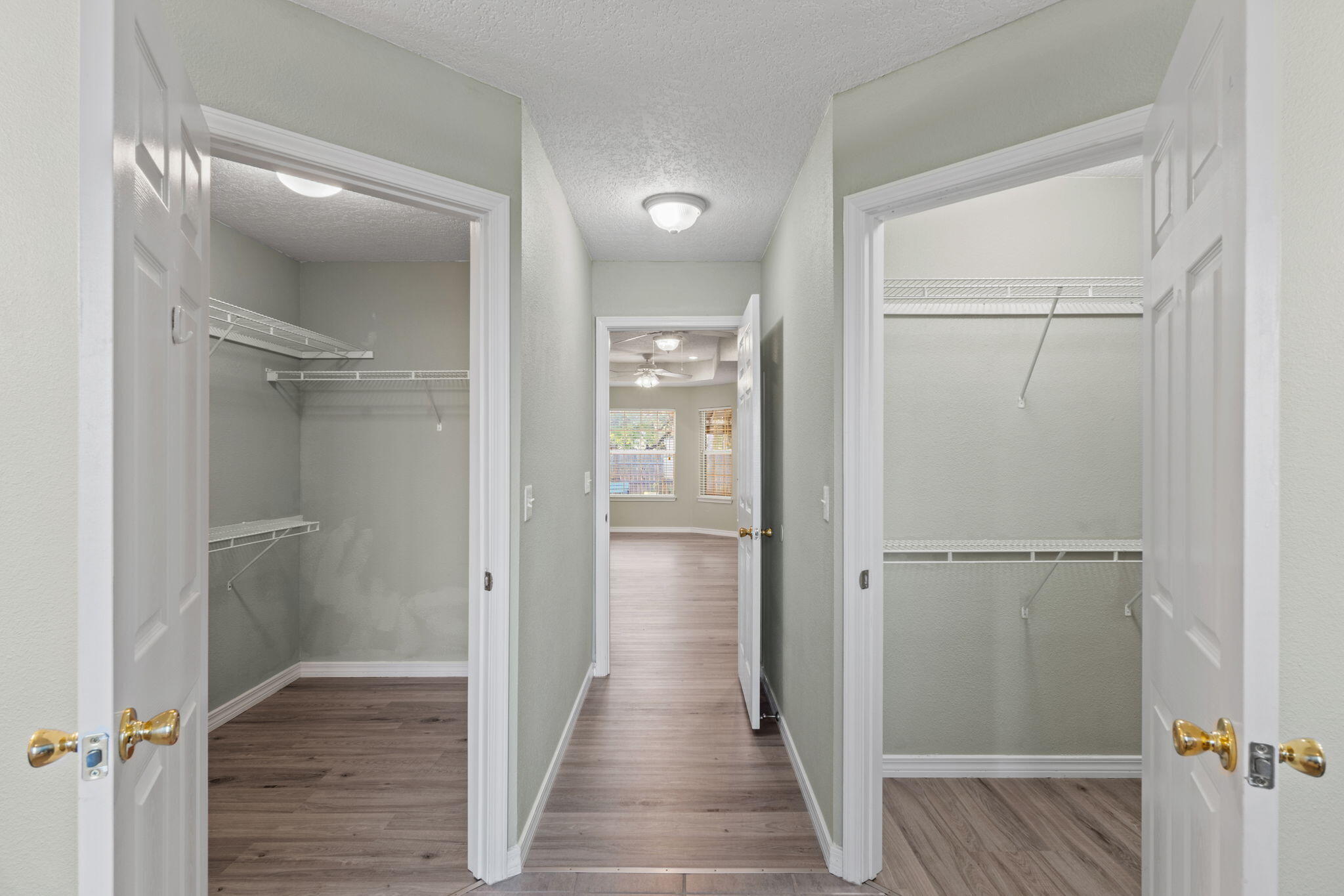 MELISSA OAKS - Residential