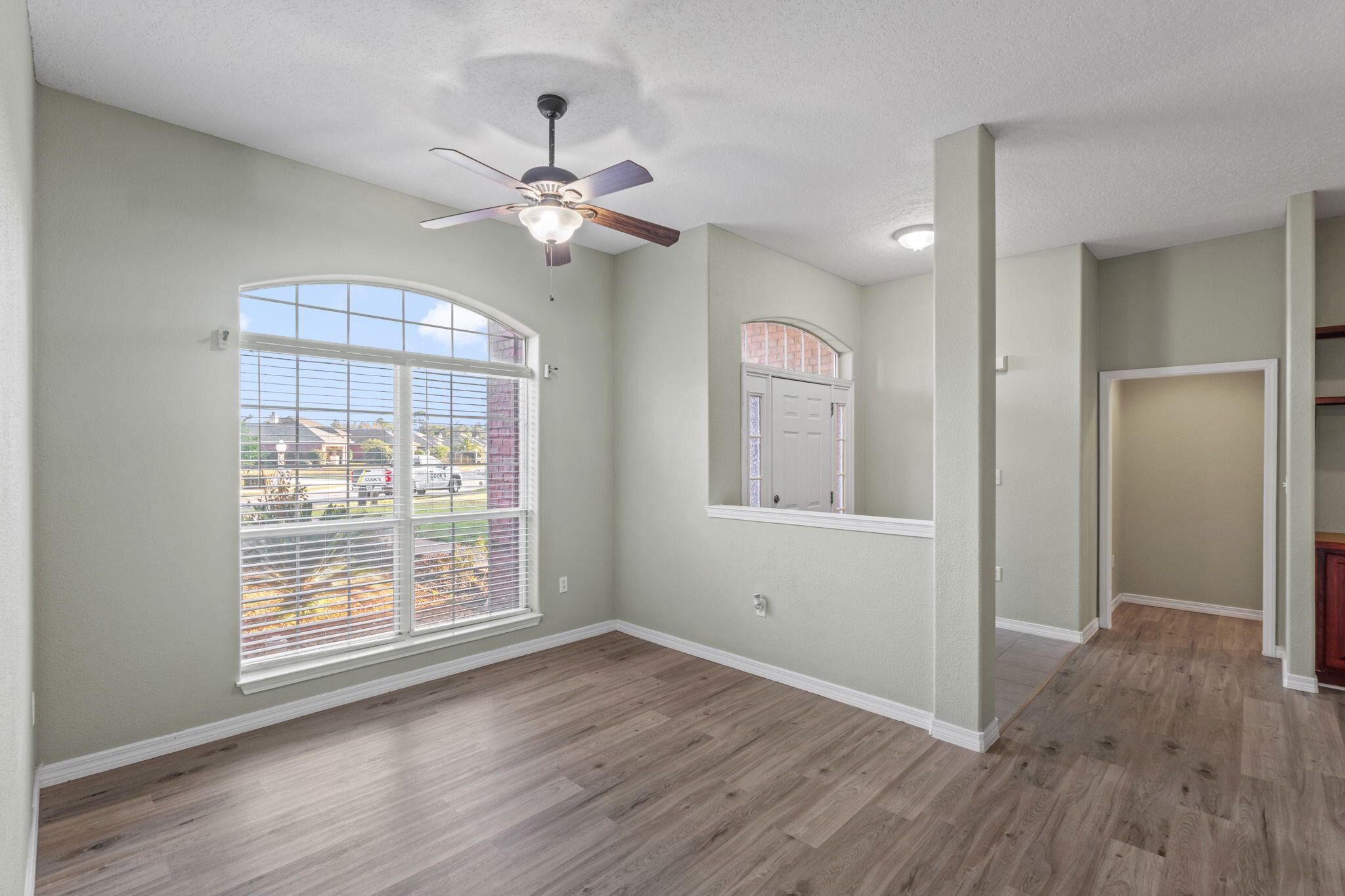 MELISSA OAKS - Residential