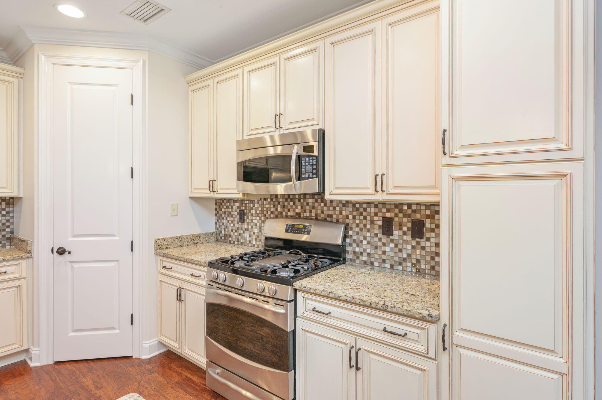 PRESERVE AT SWIFT CREEK - Residential Lease