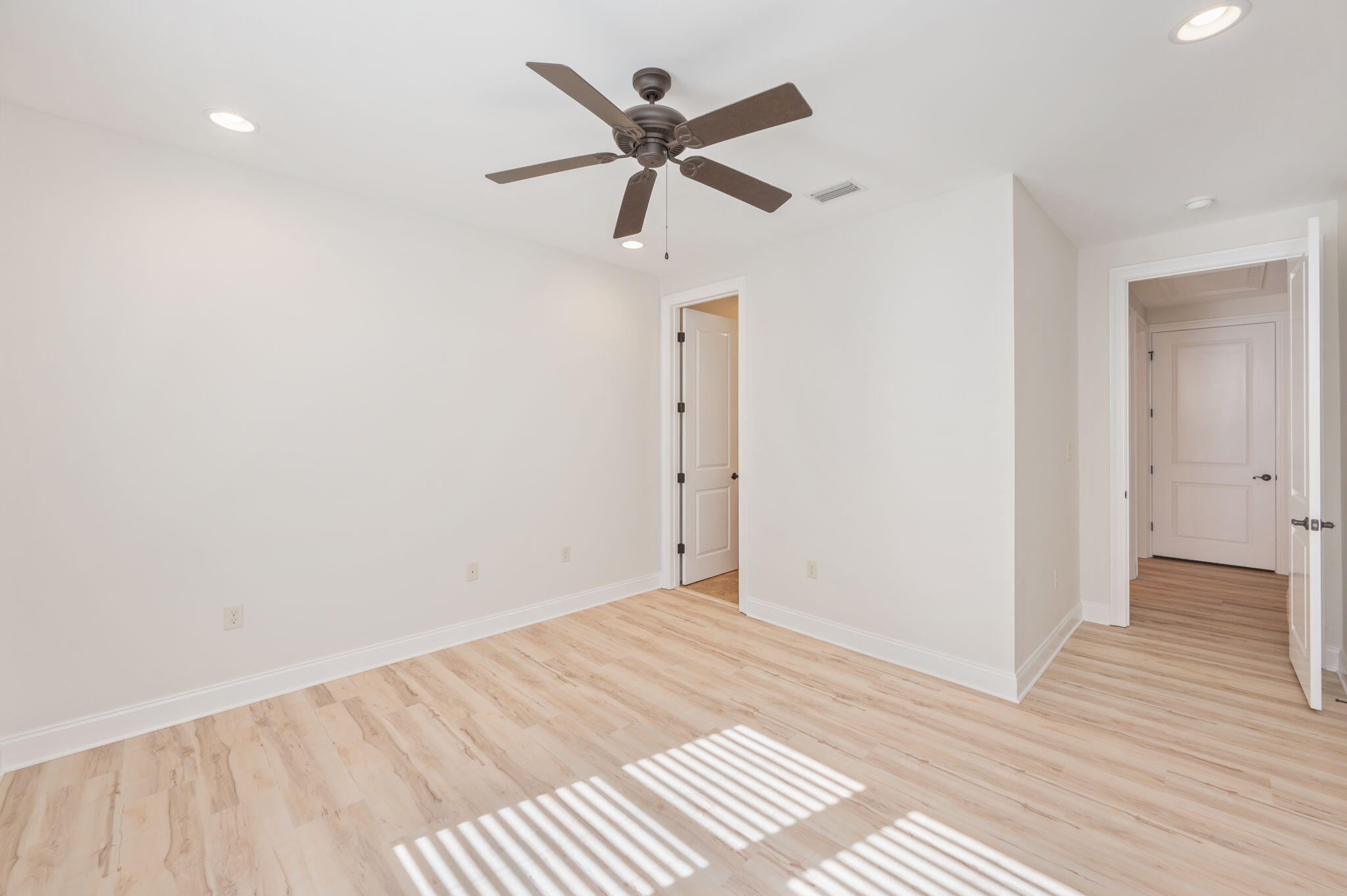 PRESERVE AT SWIFT CREEK - Residential Lease