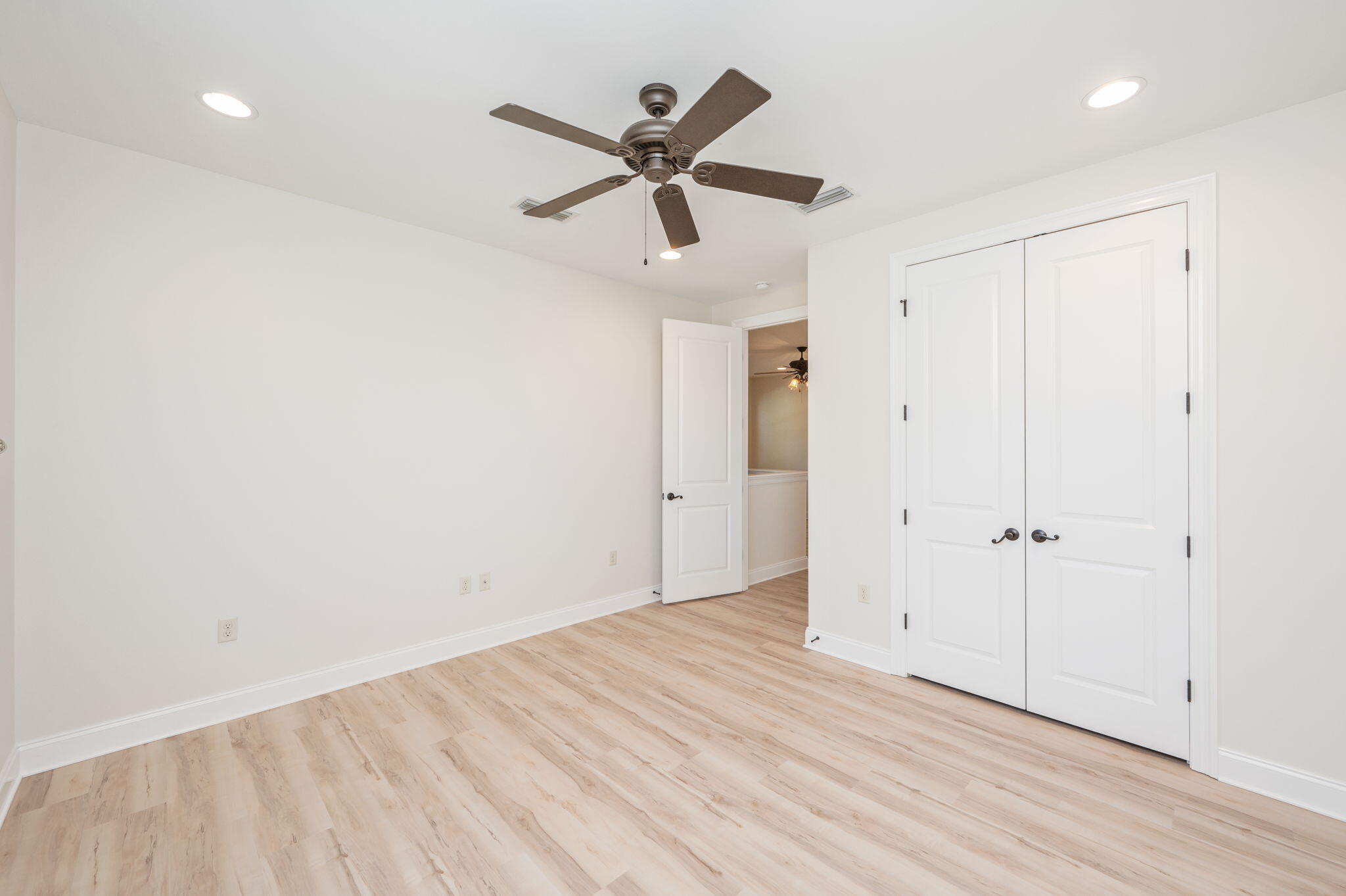 PRESERVE AT SWIFT CREEK - Residential Lease