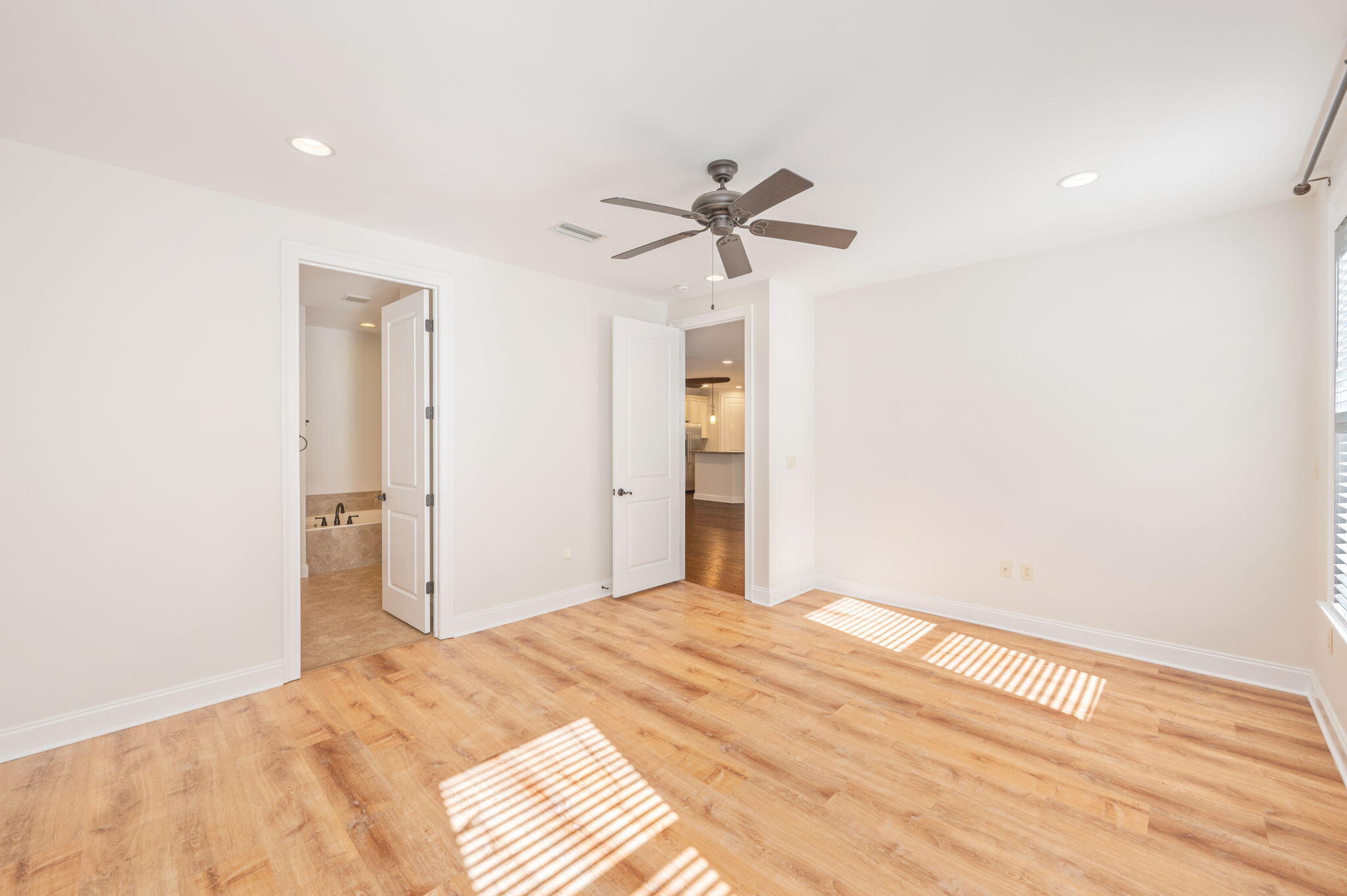 PRESERVE AT SWIFT CREEK - Residential Lease