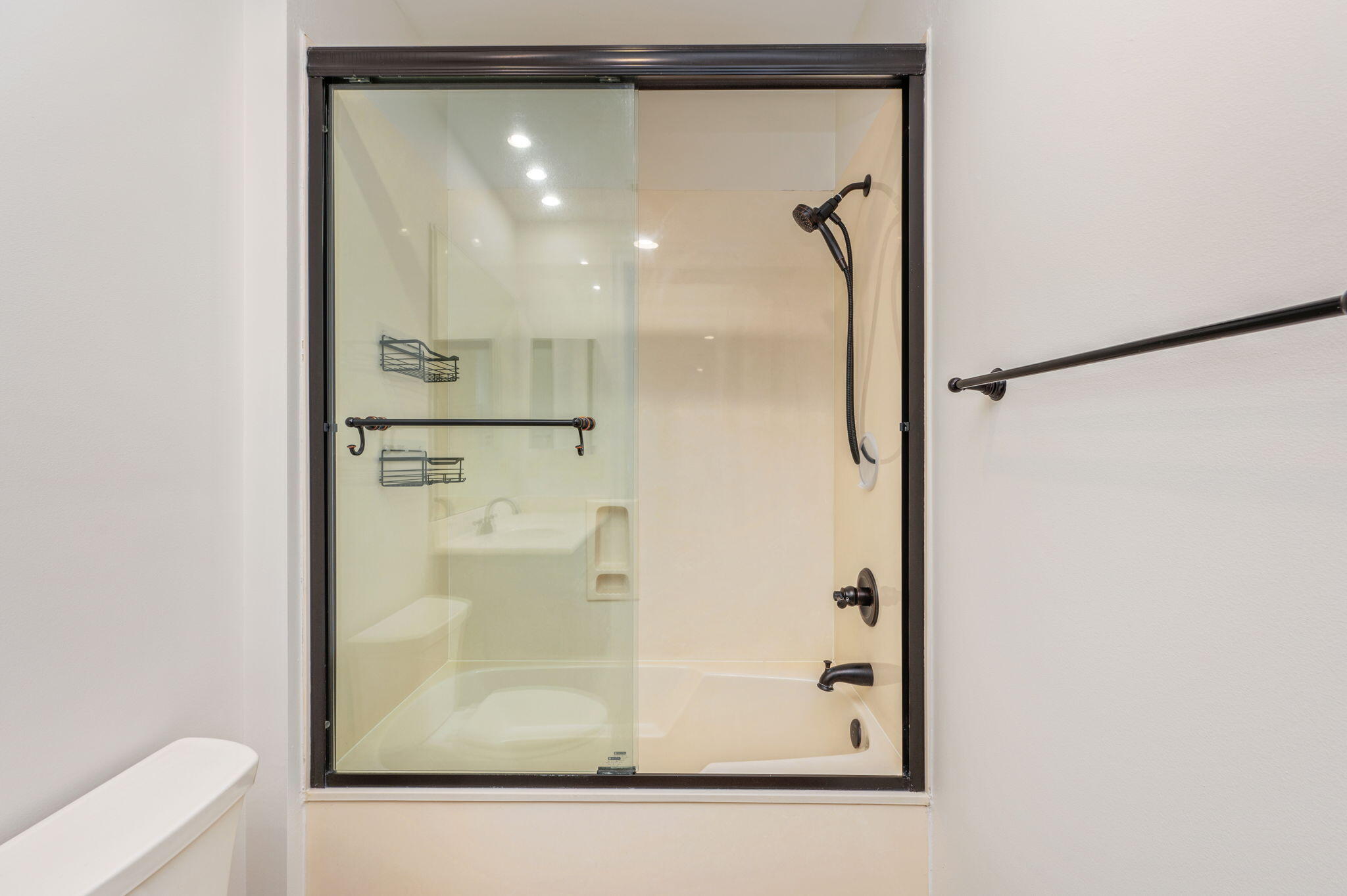 PRESERVE AT SWIFT CREEK - Residential Lease