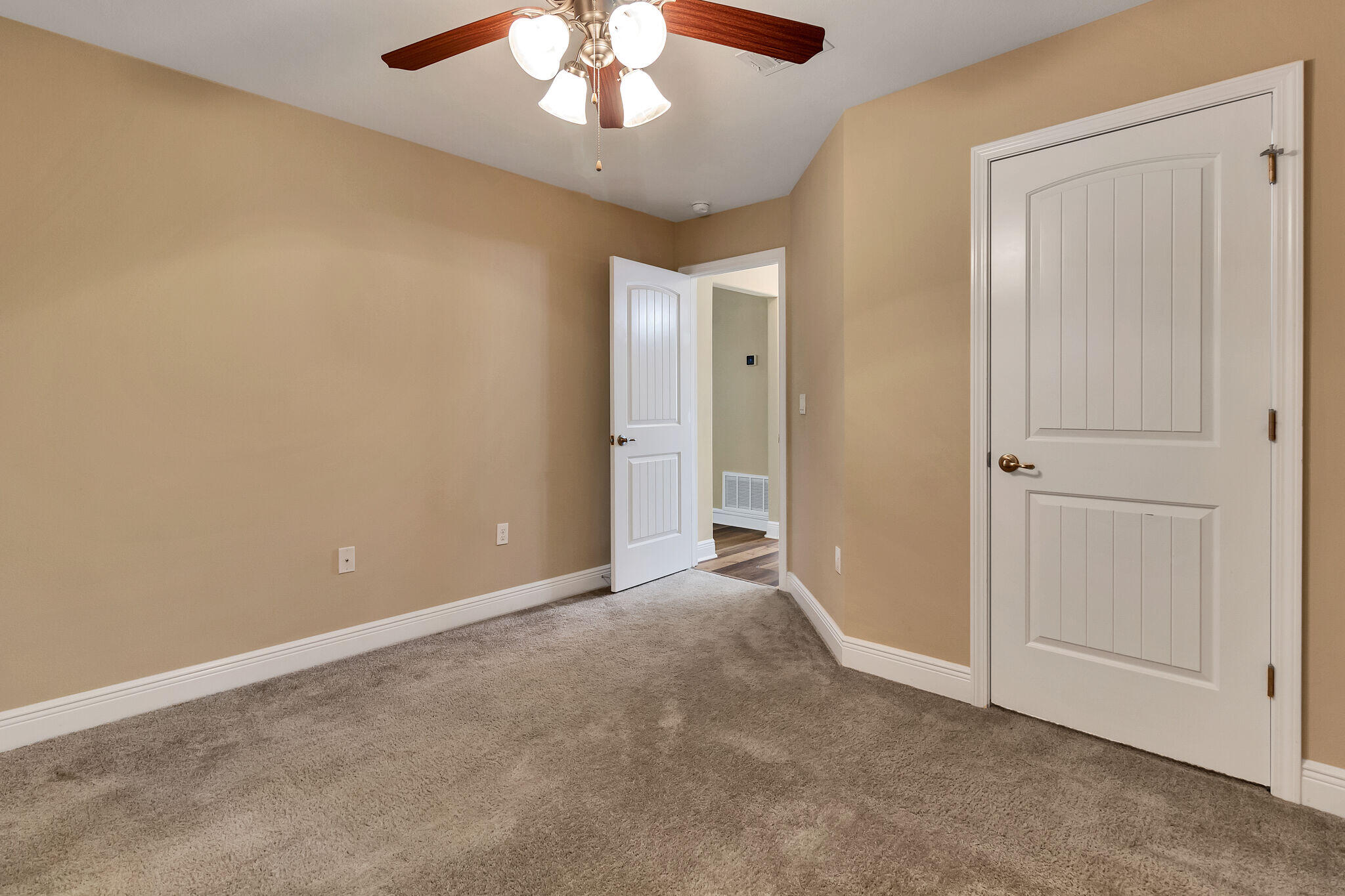 BAY PINES - Residential Lease