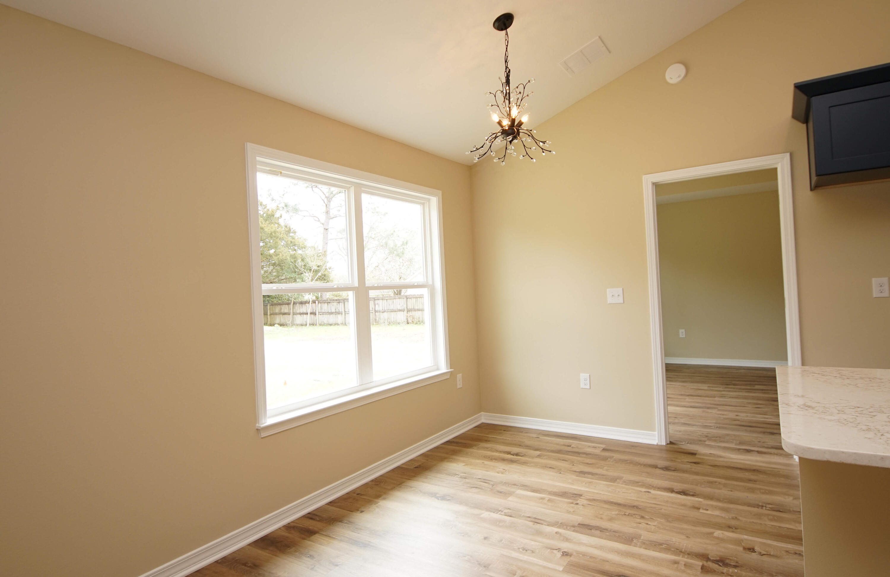 MORRIS ADDN TO CRESTVIEW - Residential