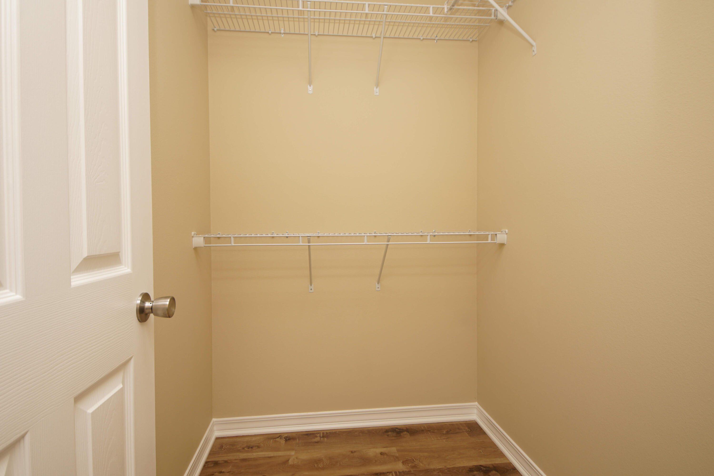 MORRIS ADDN TO CRESTVIEW - Residential