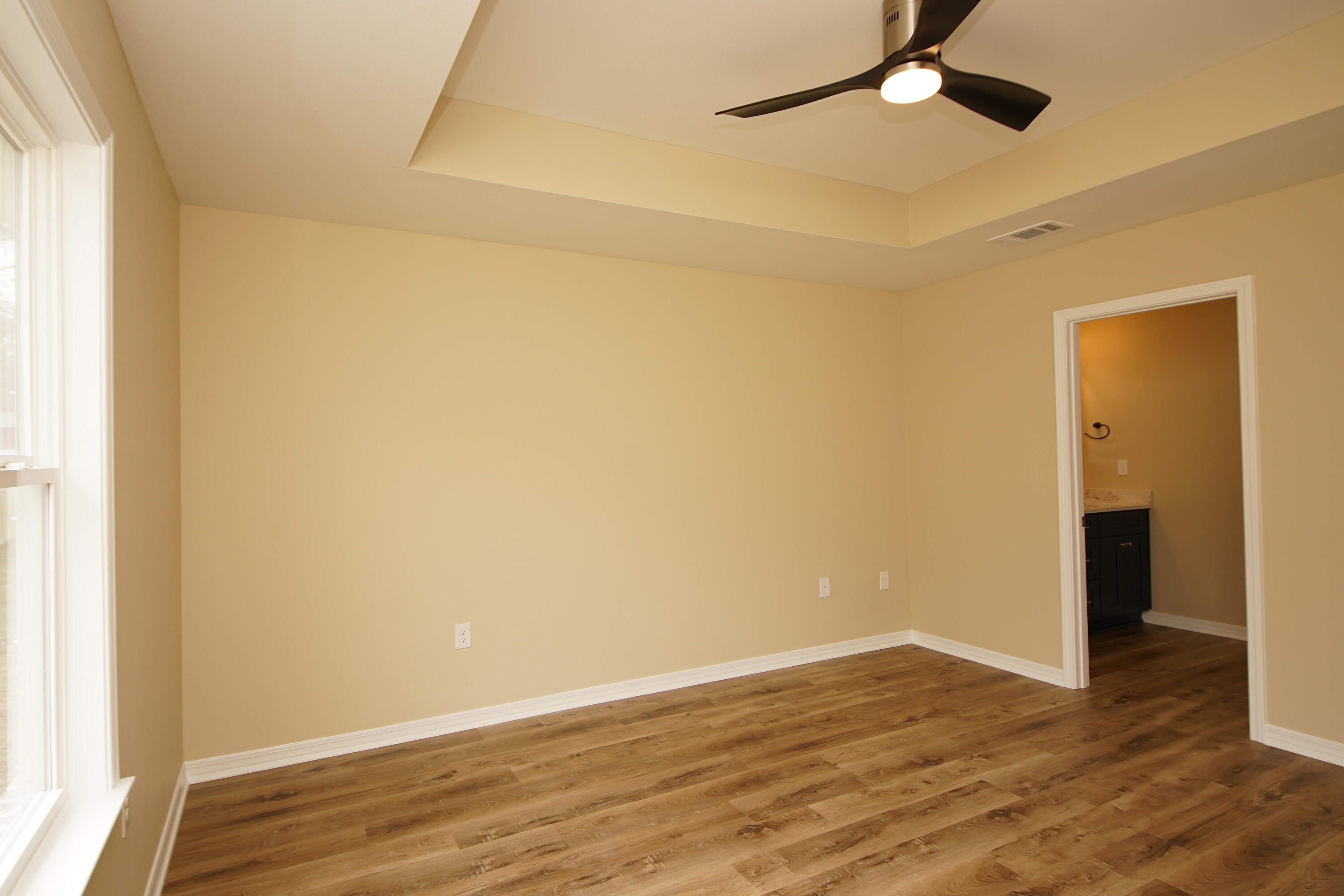 MORRIS ADDN TO CRESTVIEW - Residential