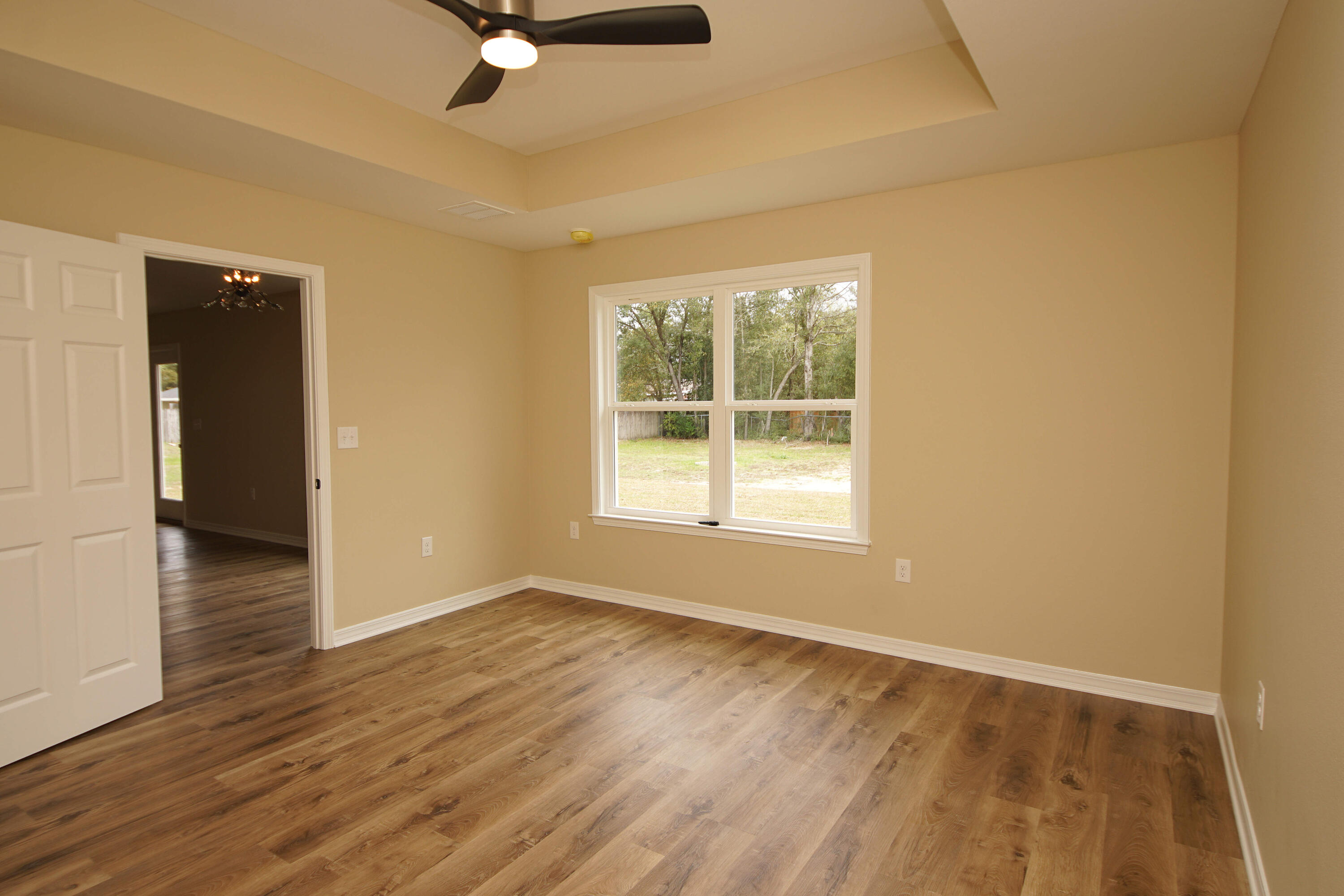 MORRIS ADDN TO CRESTVIEW - Residential