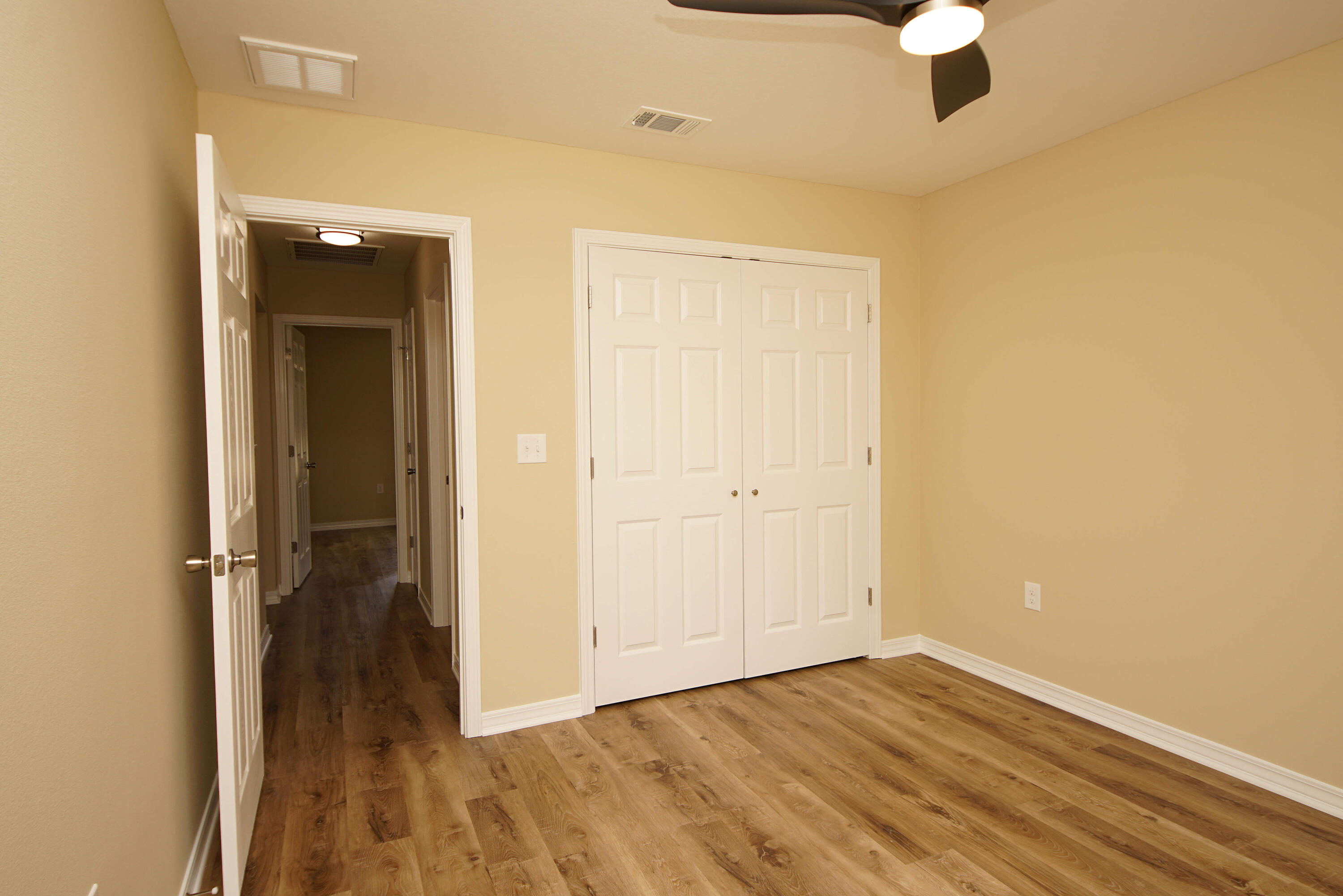 MORRIS ADDN TO CRESTVIEW - Residential