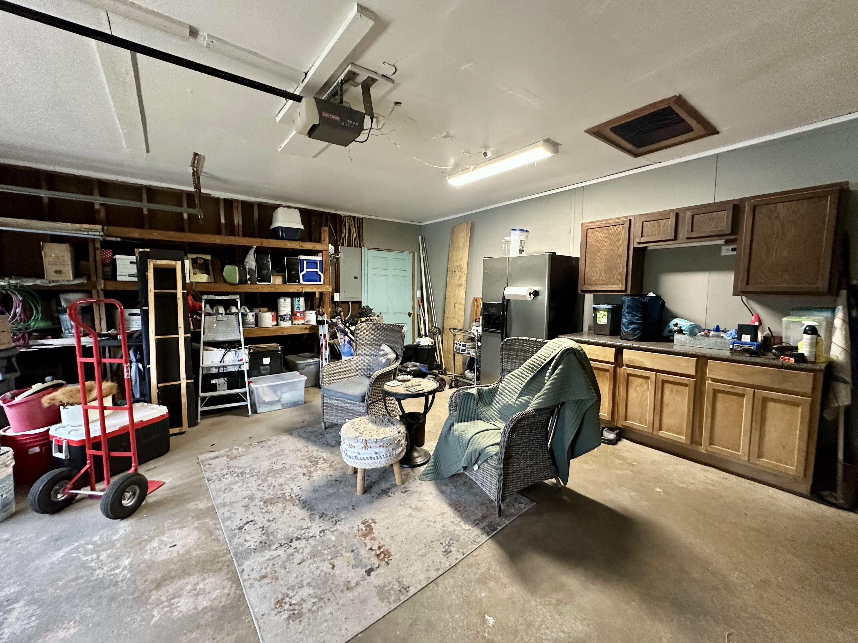 COLONIAL HEIGHTS - Residential