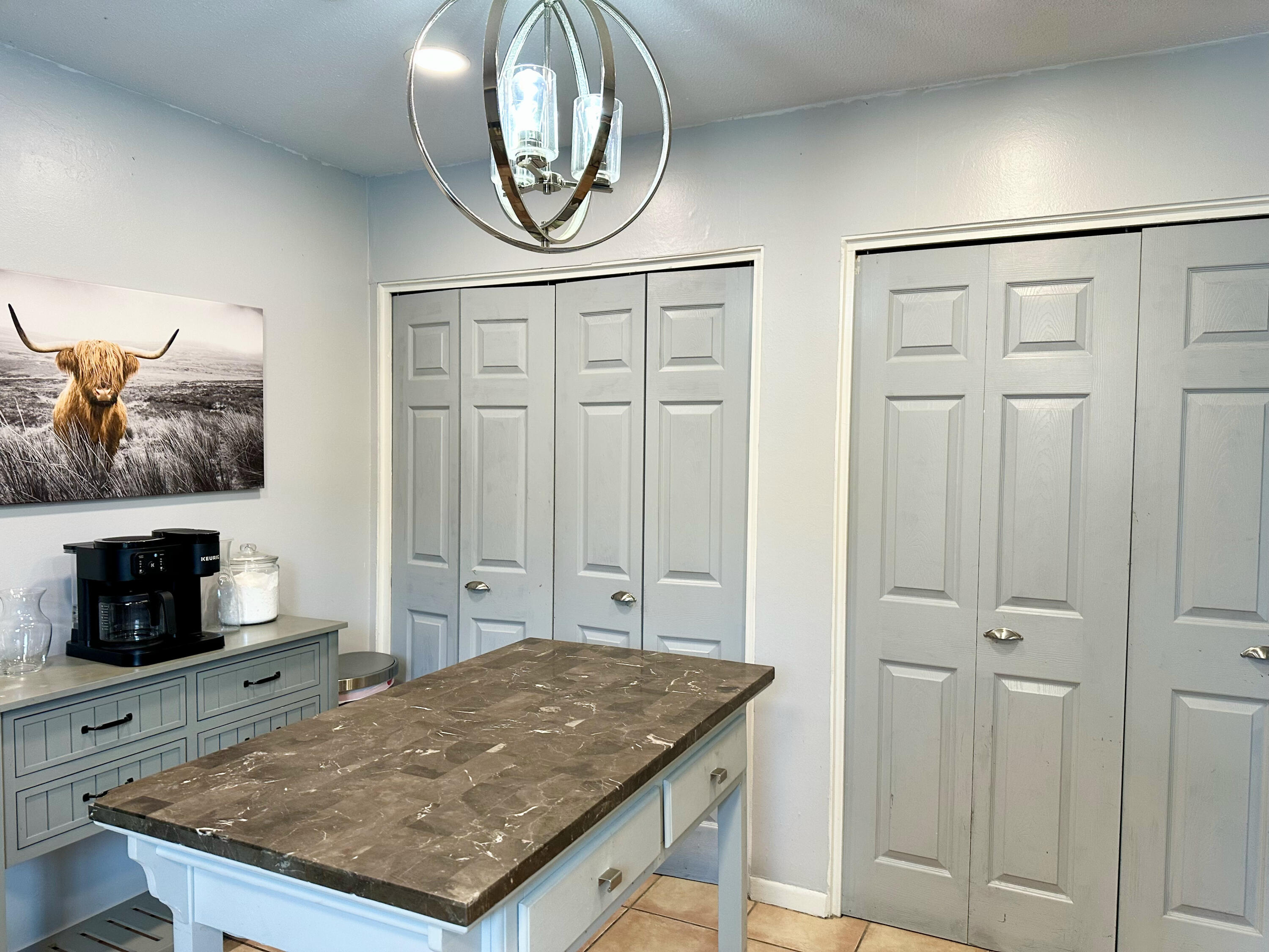 COLONIAL HEIGHTS - Residential
