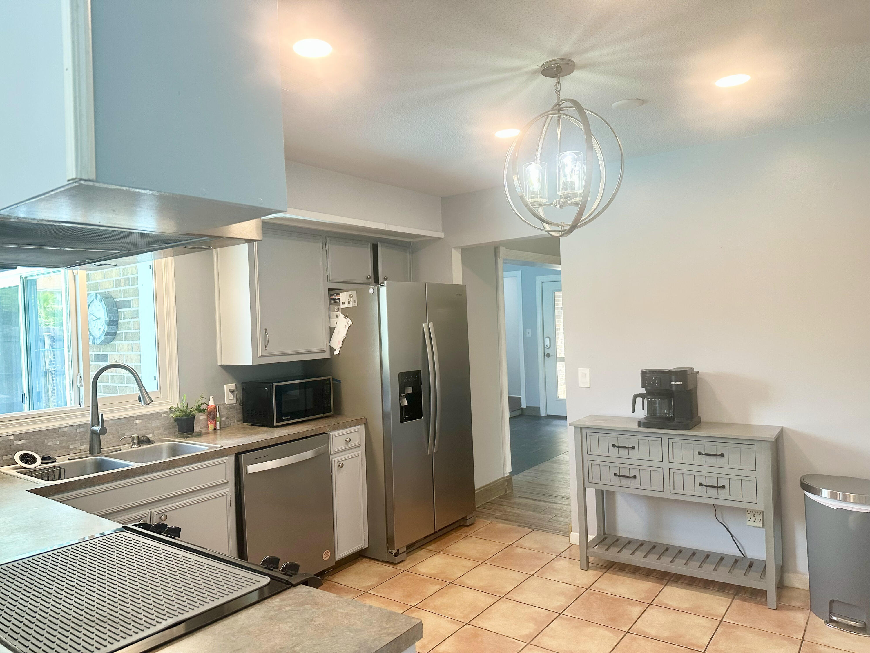 COLONIAL HEIGHTS - Residential