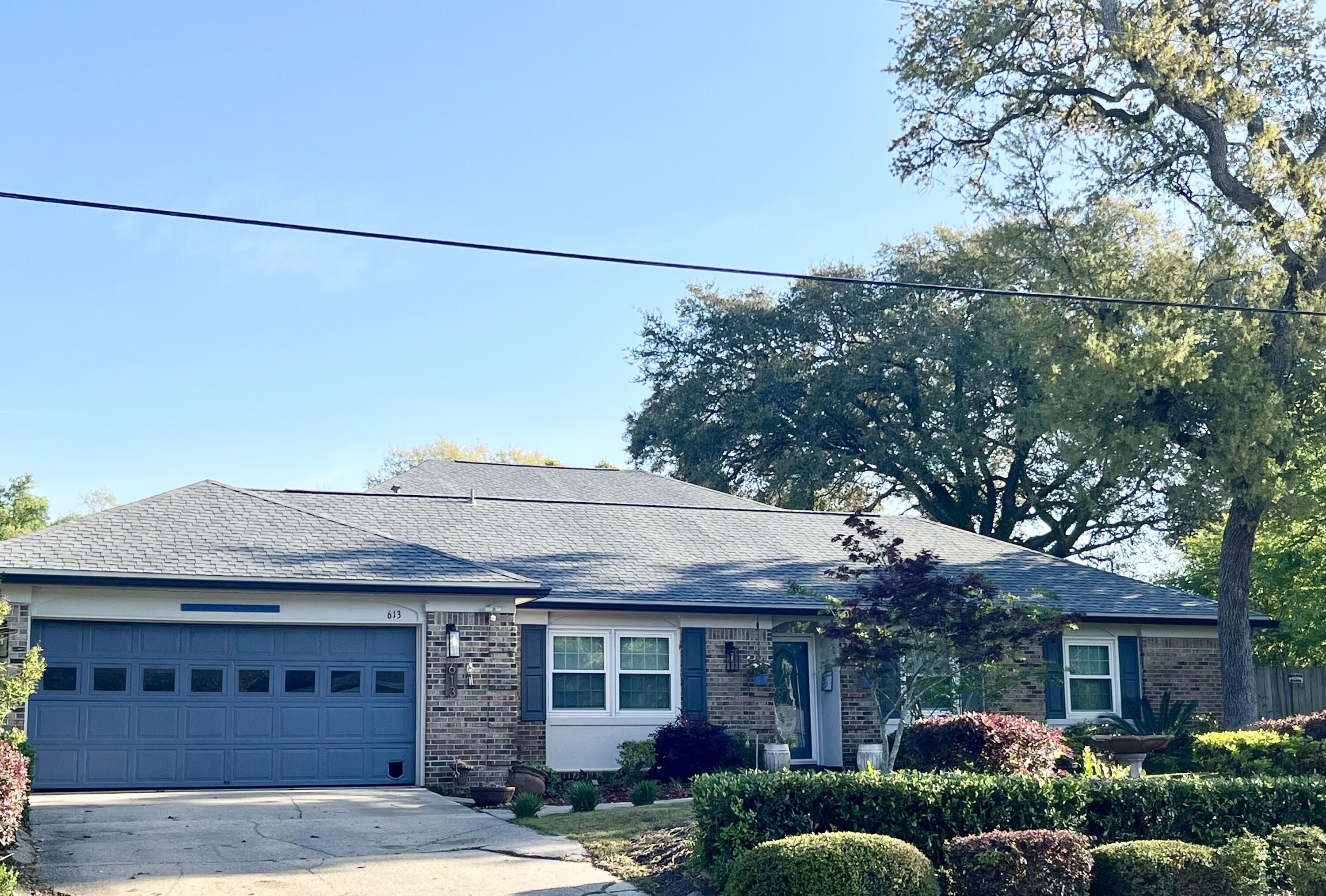 COLONIAL HEIGHTS - Residential