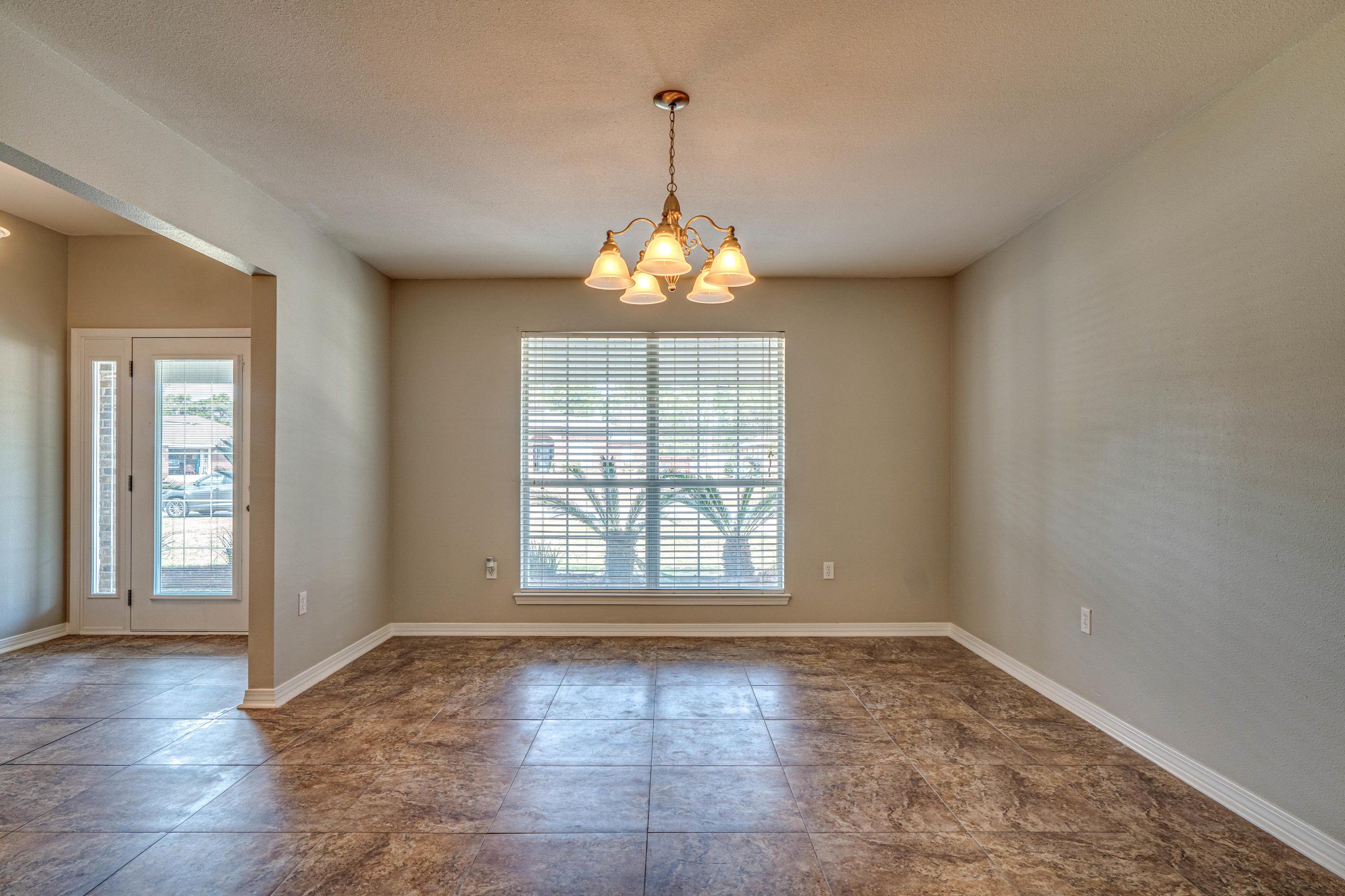 HOLLEY BY THE SEA - Residential