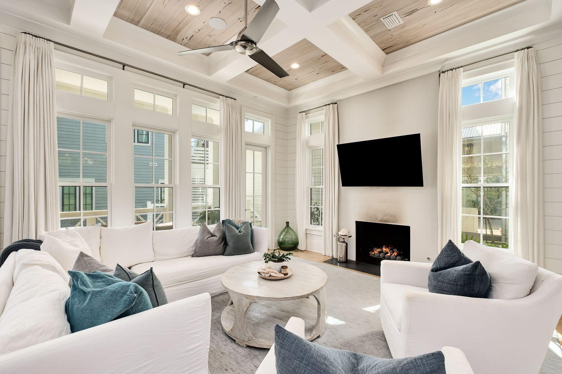 DRAPER LAKE COASTAL VILLAGE - Residential