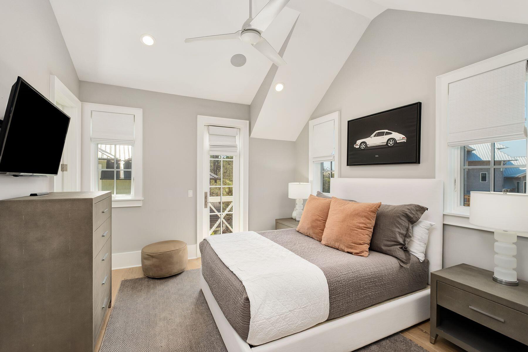 DRAPER LAKE COASTAL VILLAGE - Residential