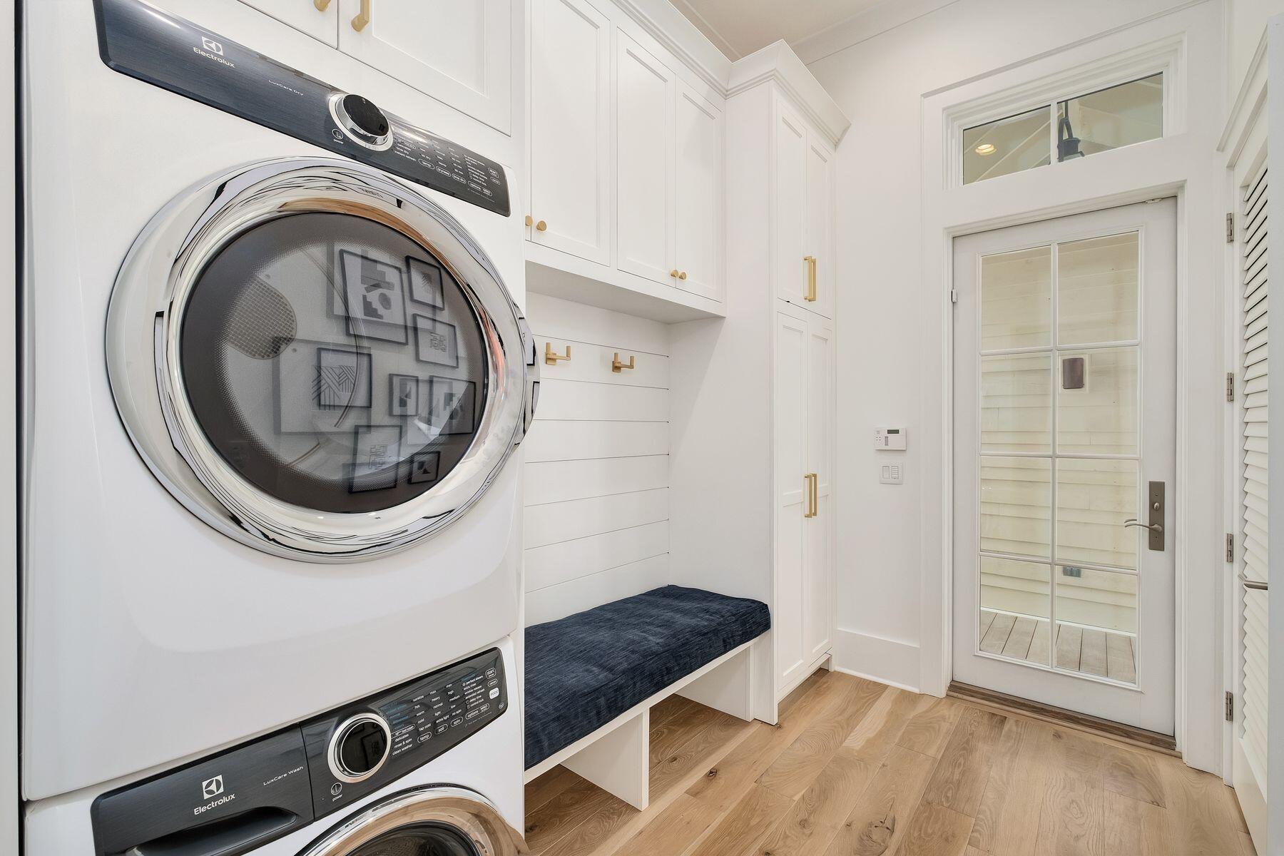 DRAPER LAKE COASTAL VILLAGE - Residential